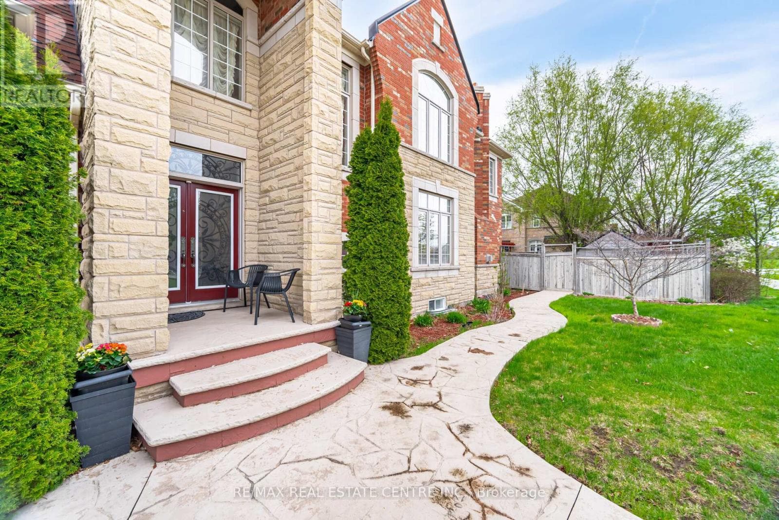3401 HIDEAWAY PLACE photo 4