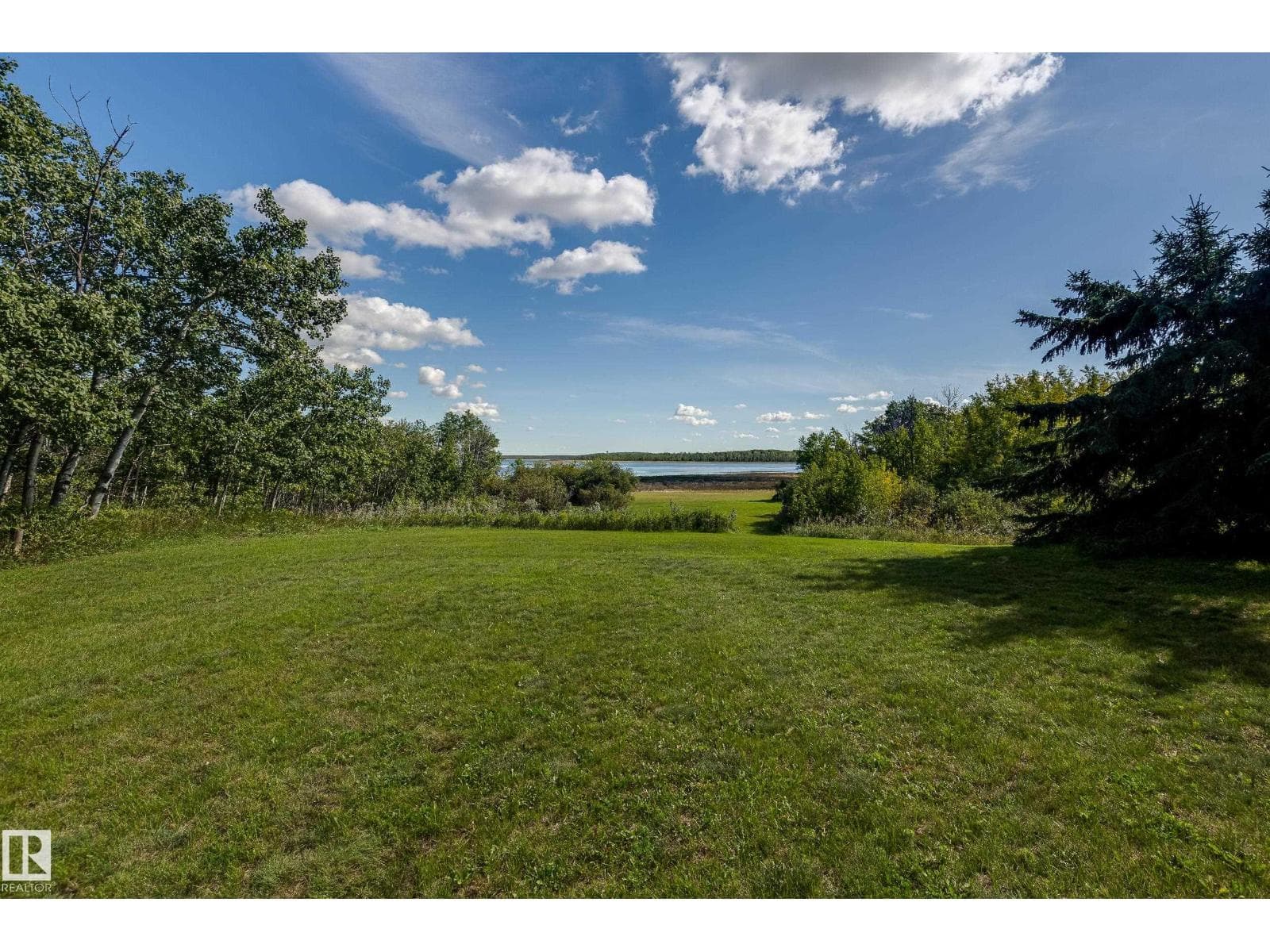 602 Pheasant CL — photo 2