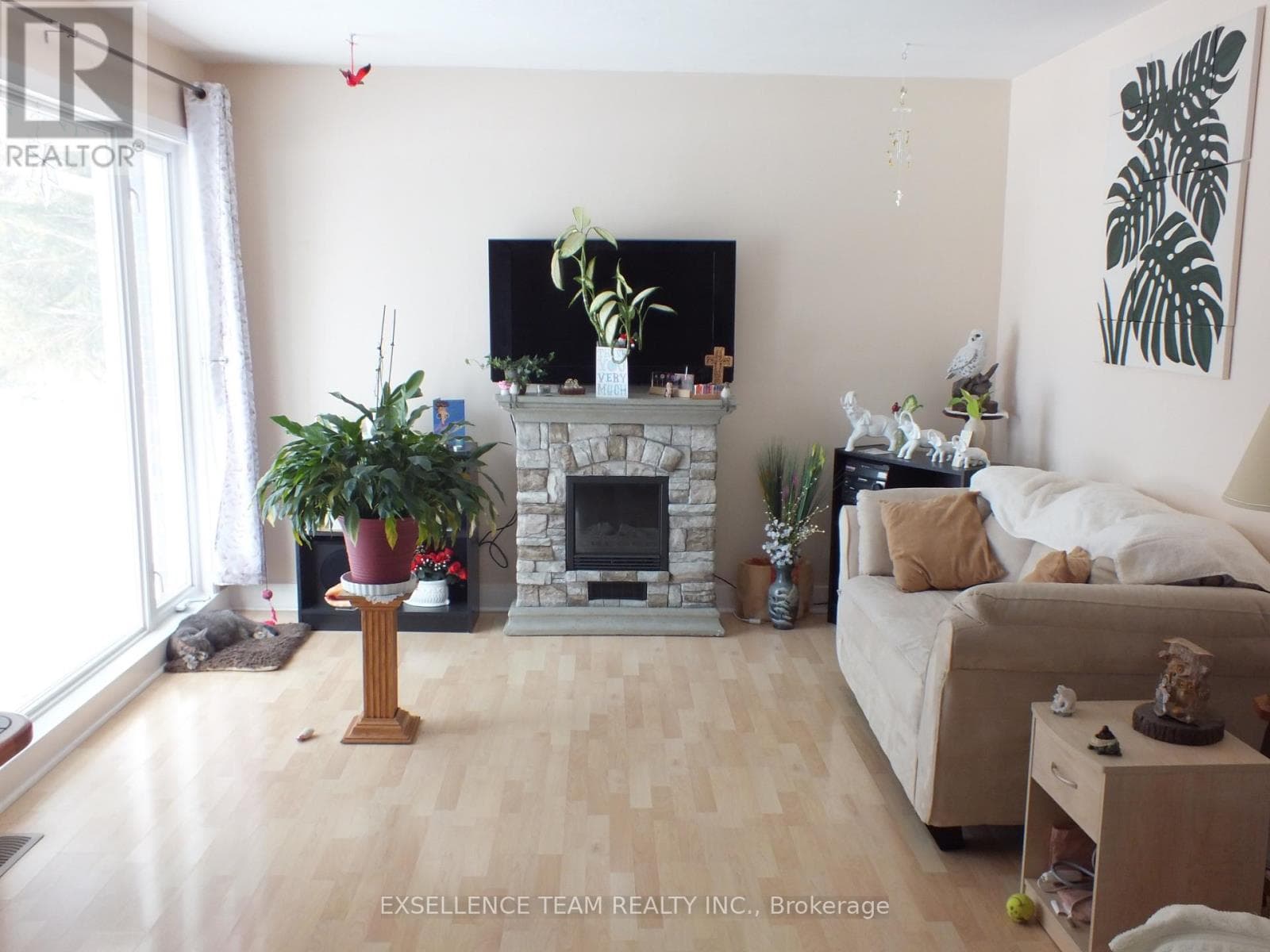 3481 MARYDALE AVENUE photo 5