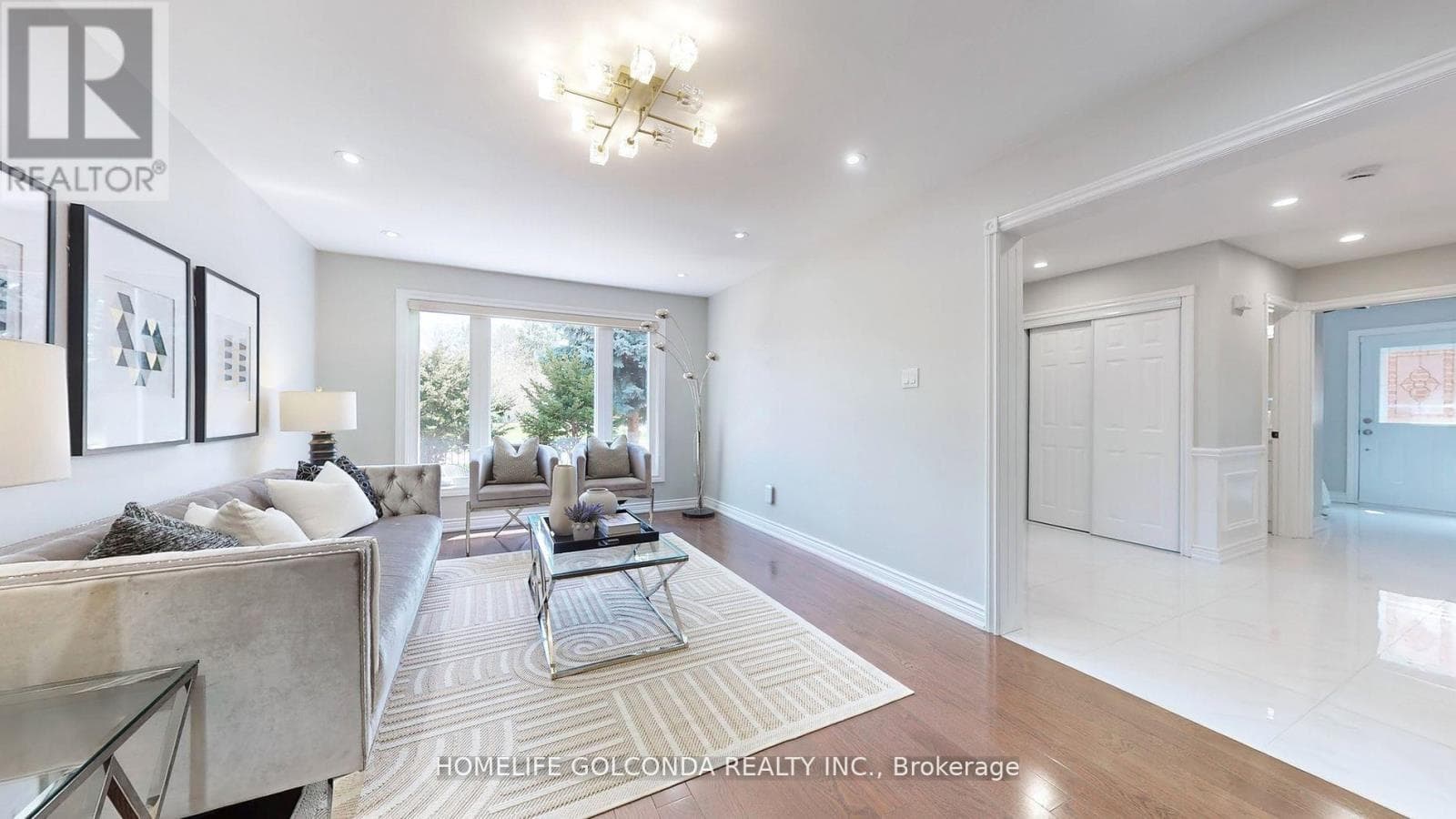 310 AIRDRIE DRIVE photo 2