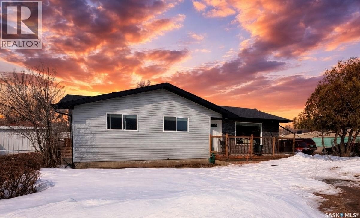 4 bed 2 bath single family at 214 Pierce STREET — $329,000