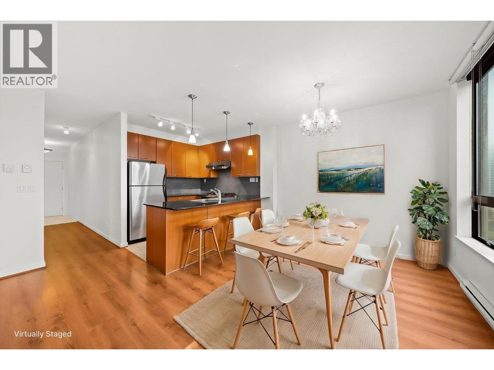 609 7138 COLLIER STREET photo 4