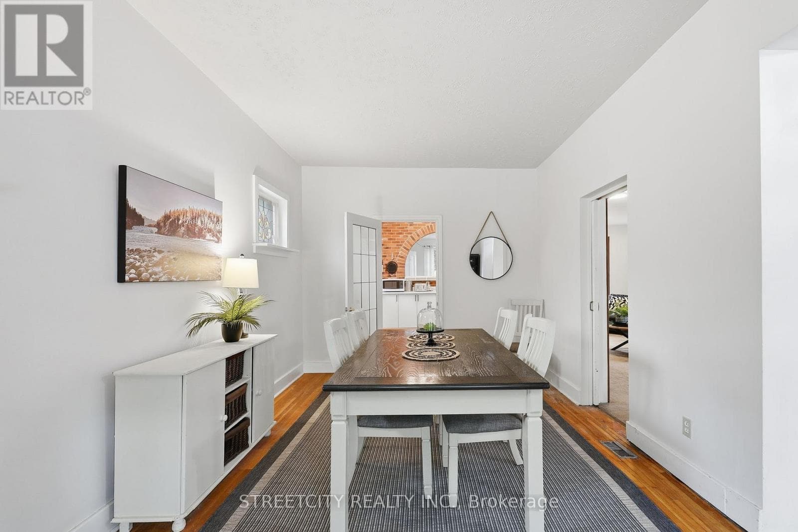 8 BELLEVUE AVENUE photo 5