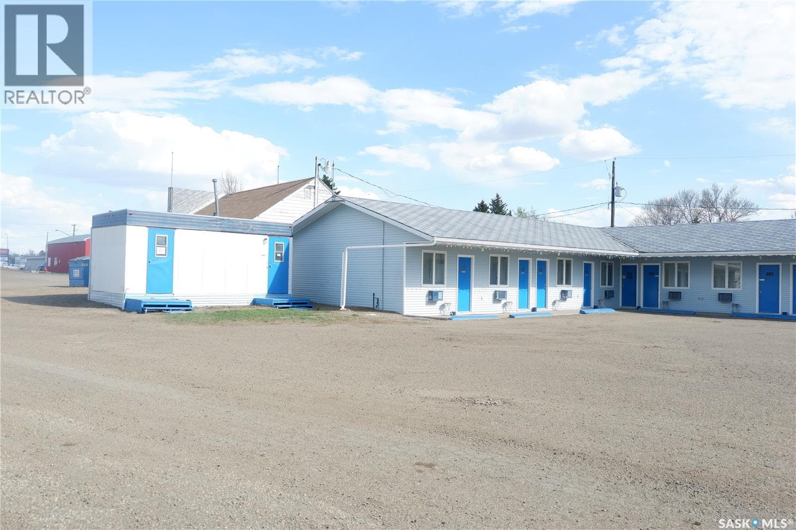 143 Railway AVENUE — photo 4