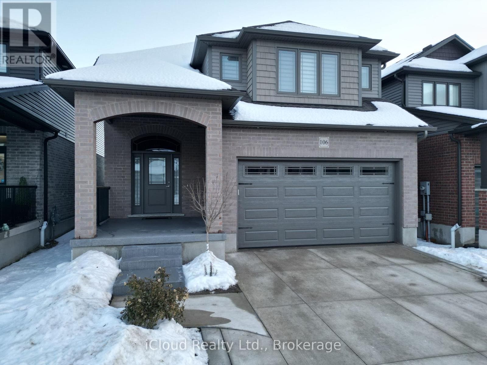 4 bed 3 bath single family at 106 QUEENSGATE CRESCENT — $975,000