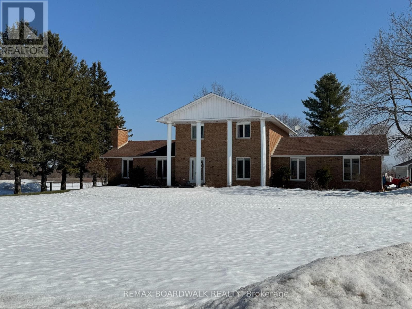 1139 ST JOSEPH ROAD photo 2