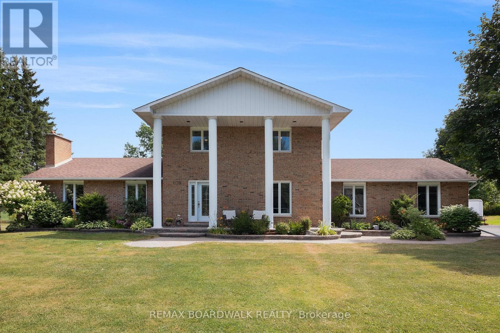 1139 ST JOSEPH ROAD photo 3