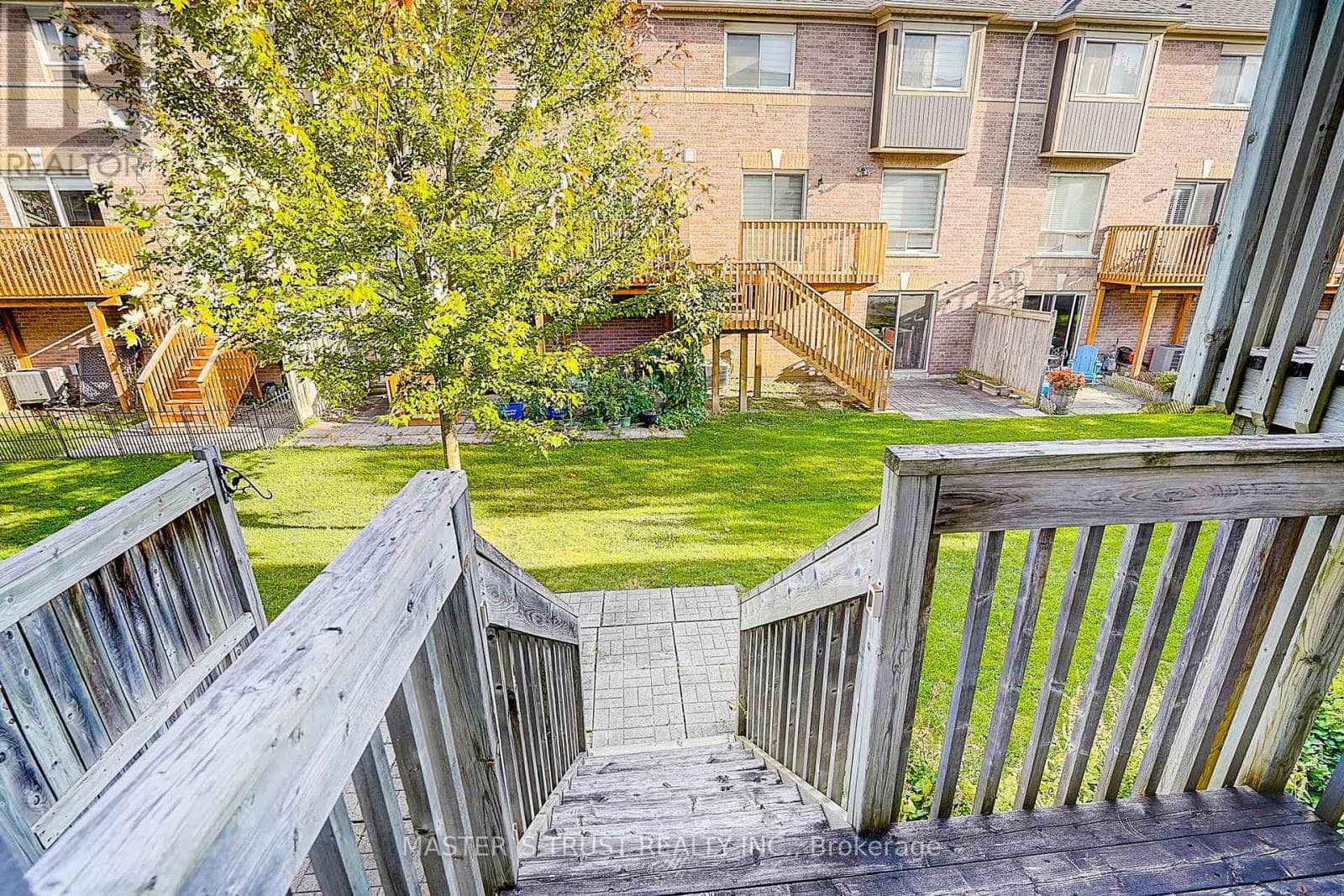 48 - 5535 GLEN ERIN DRIVE photo 3