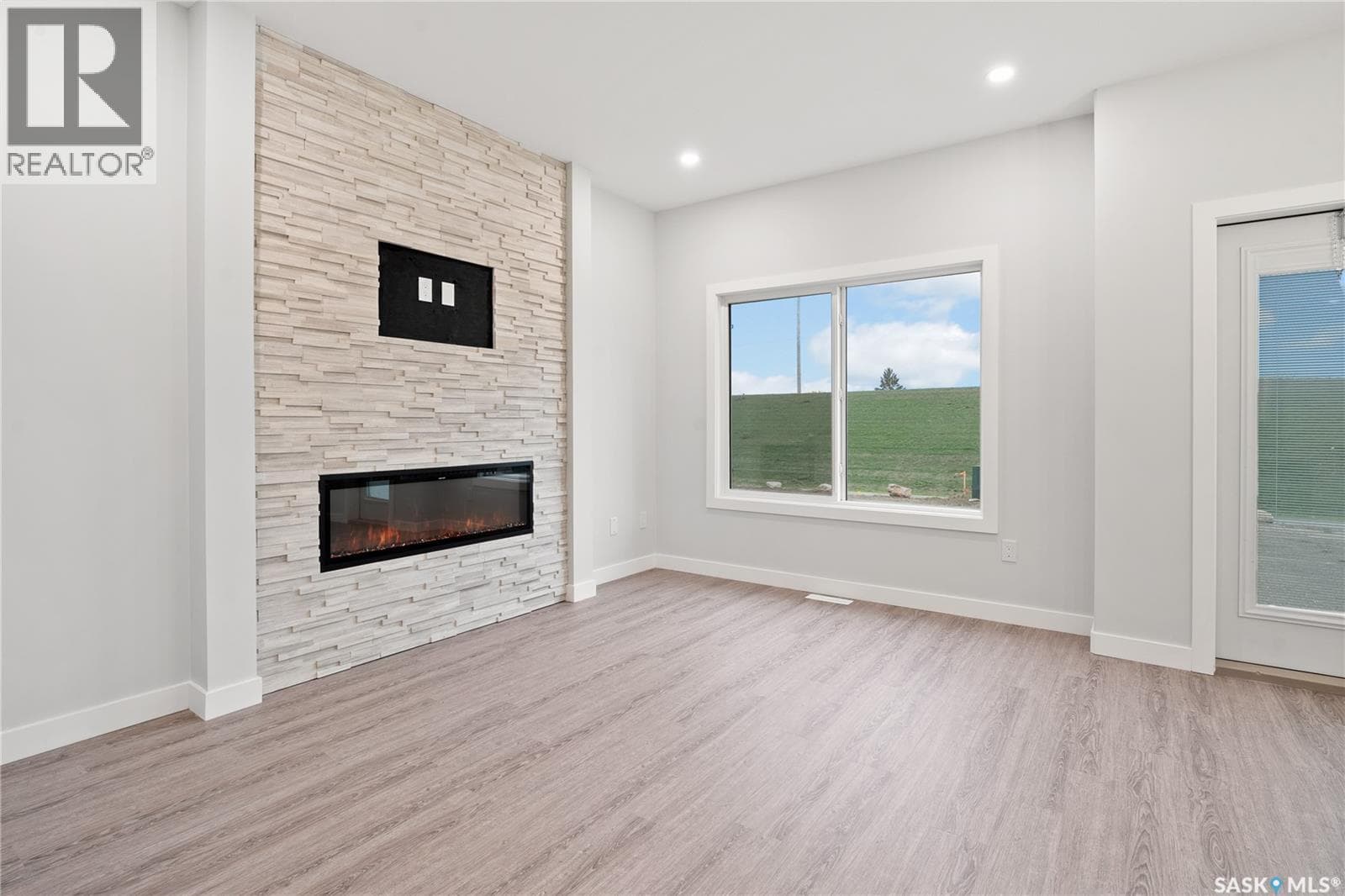 5513 Kennett SQUARE photo 4