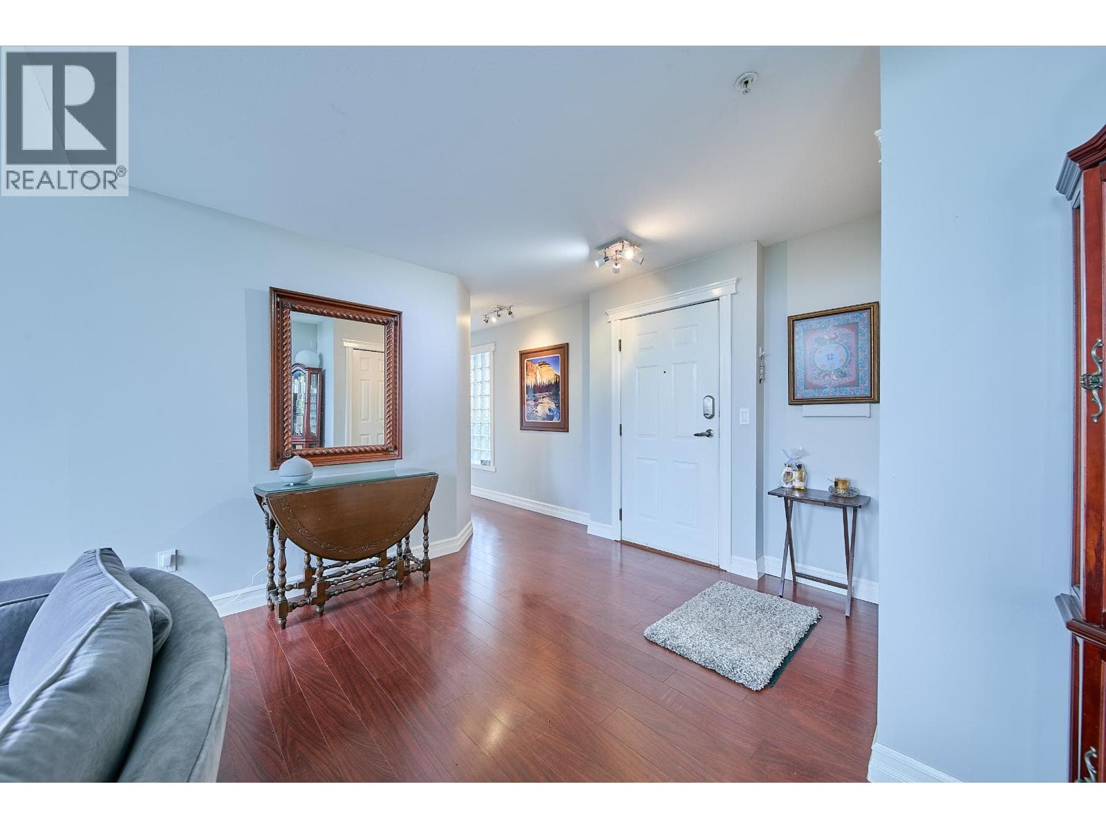 405 11519 BURNETT STREET photo 3