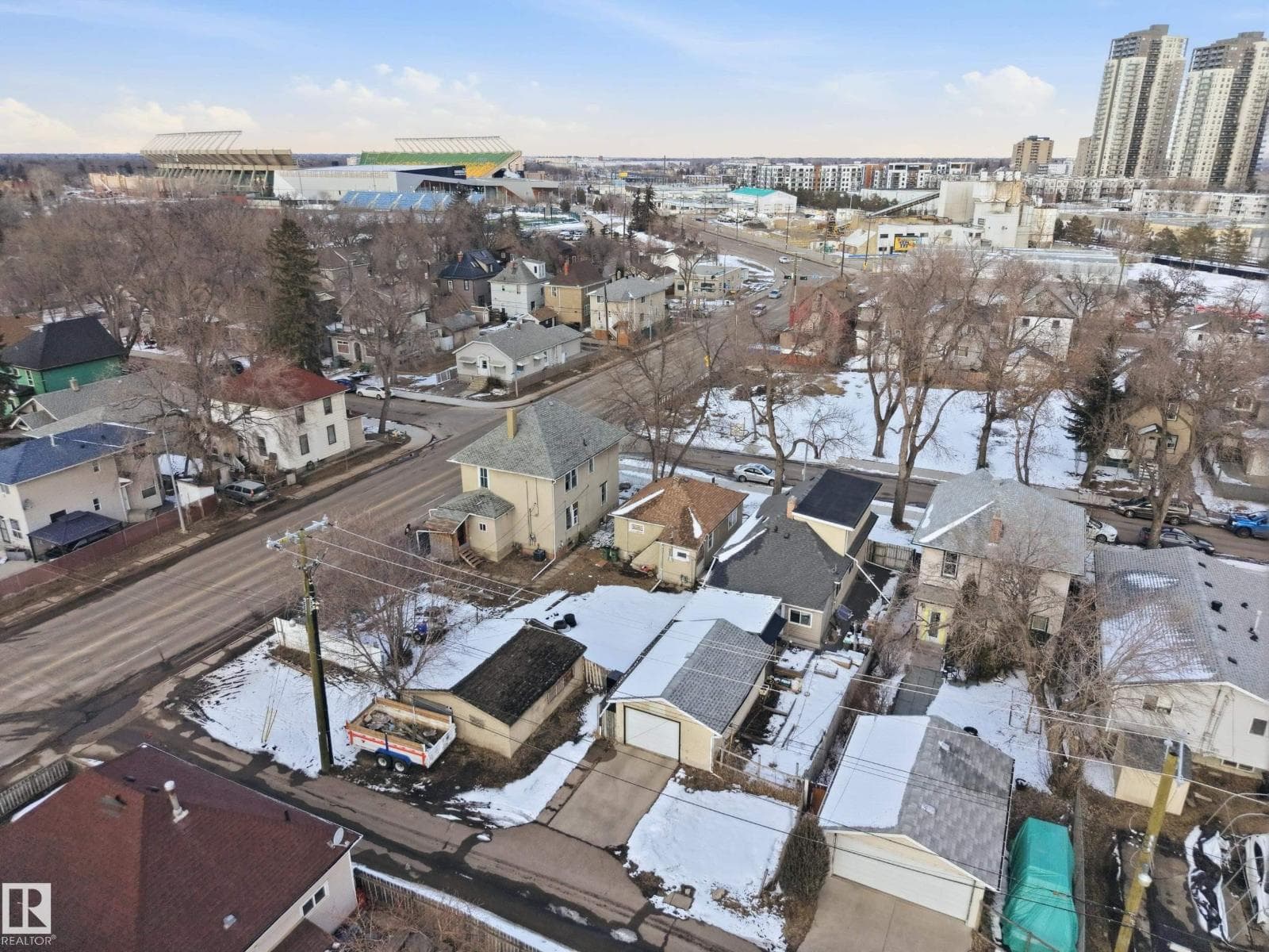 10730 93 ST NW photo 4