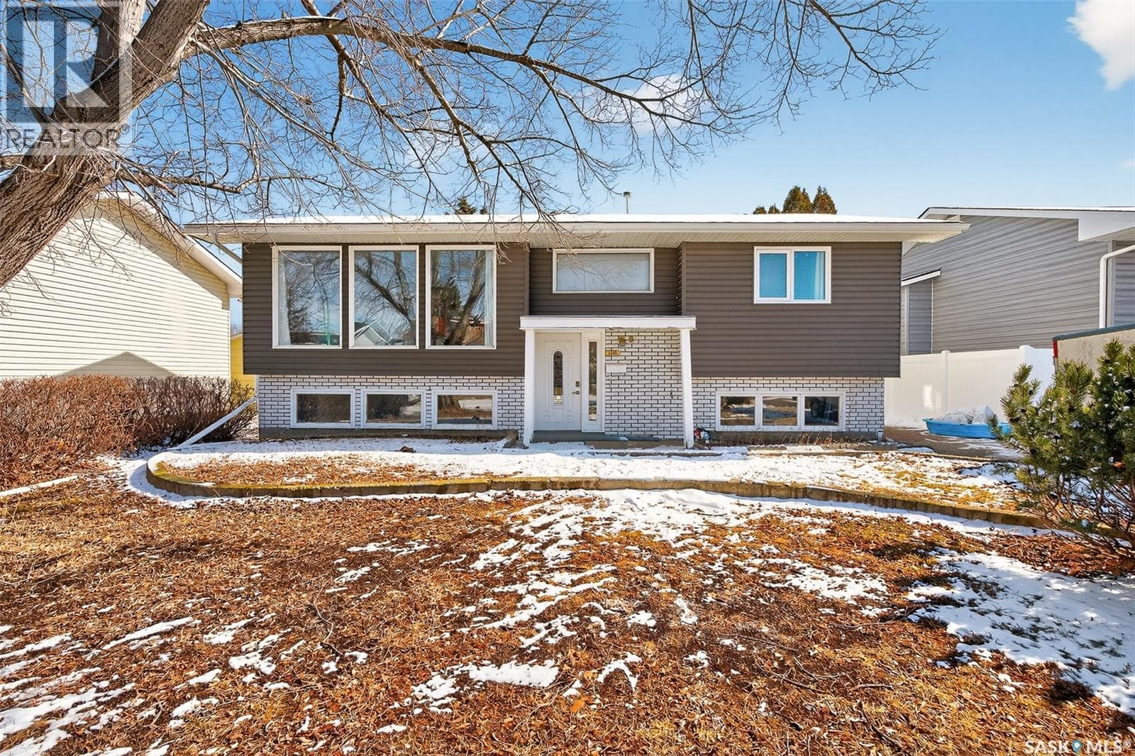 4 bed 2 bath single family at 1321 Prince CRESCENT — $370,000
