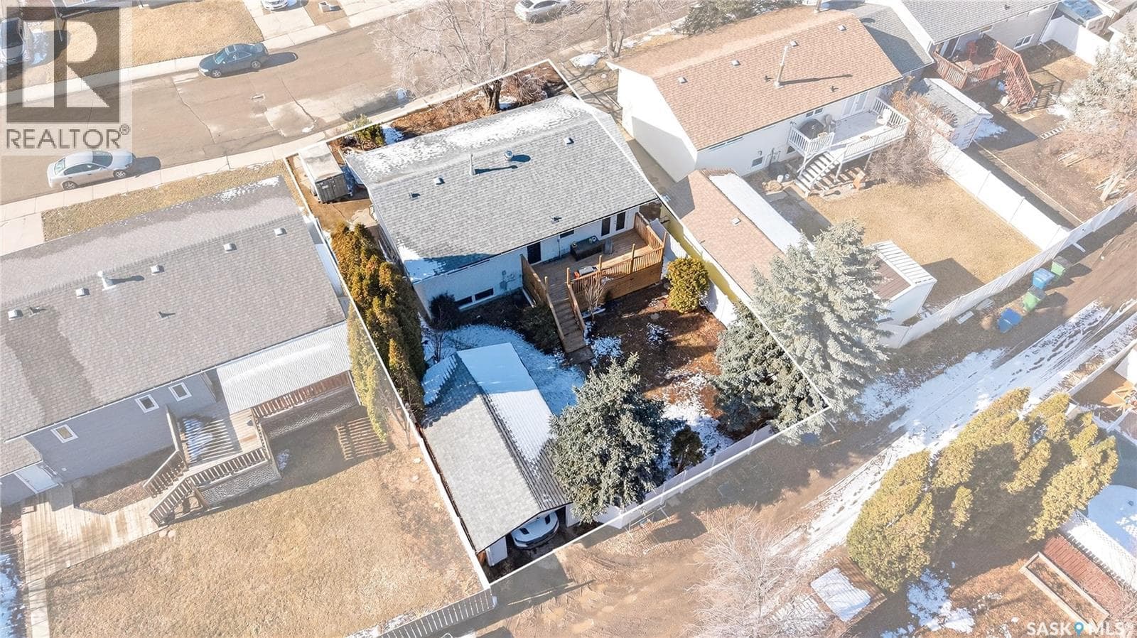 1321 Prince CRESCENT photo 3