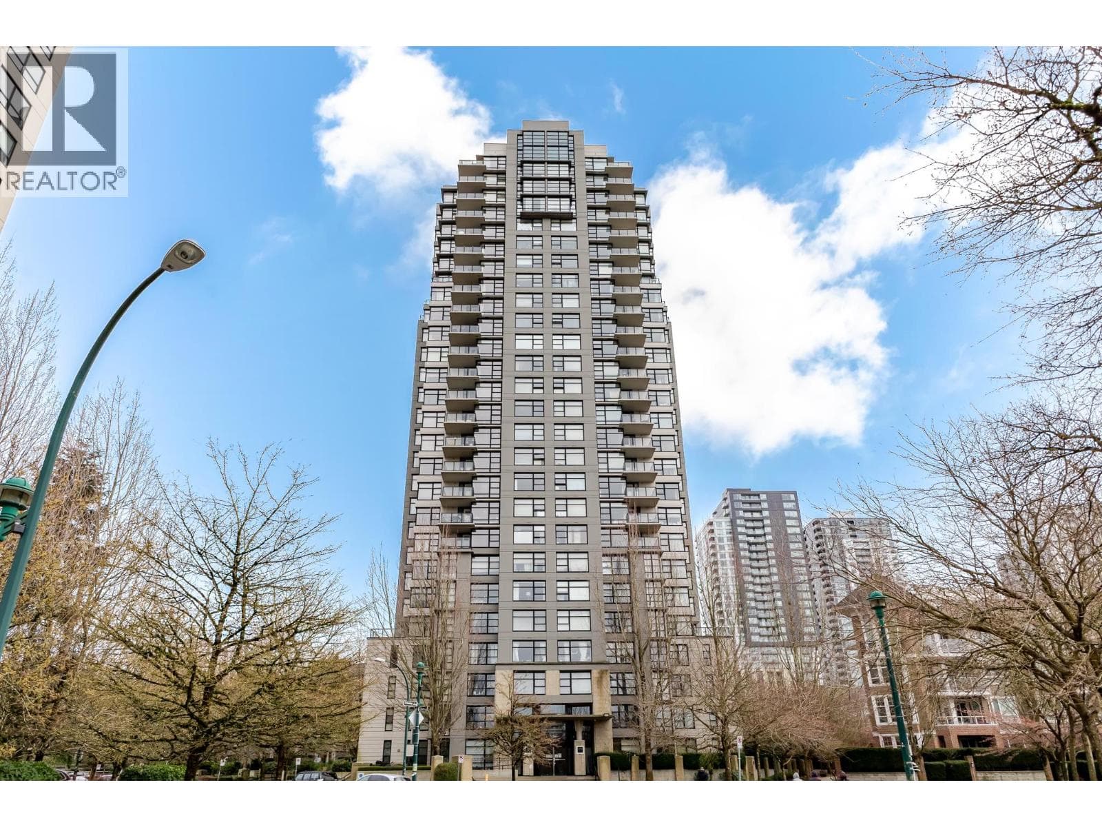 1 bed 1 bath single family at 401 5380 OBEN STREET — $499,000