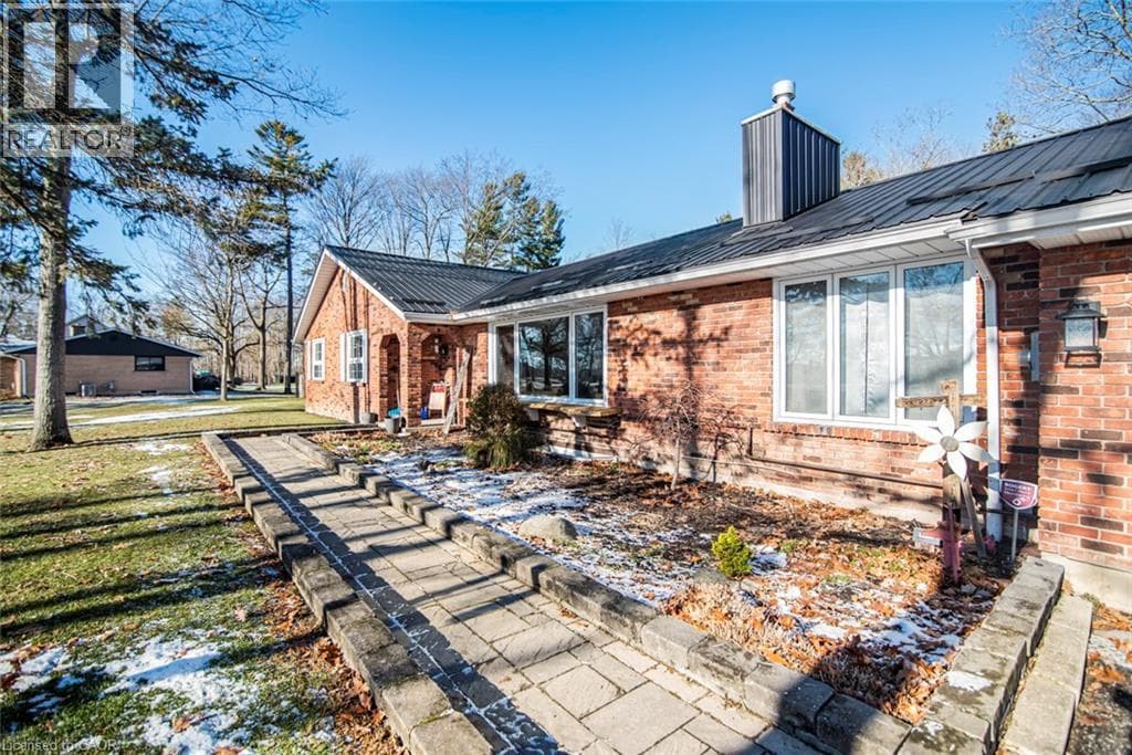7087 RAINHAM Road photo 4