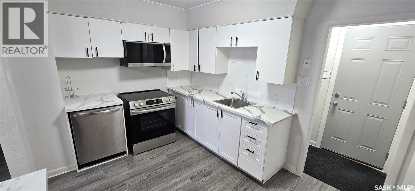 700 Montague STREET — photo 2
