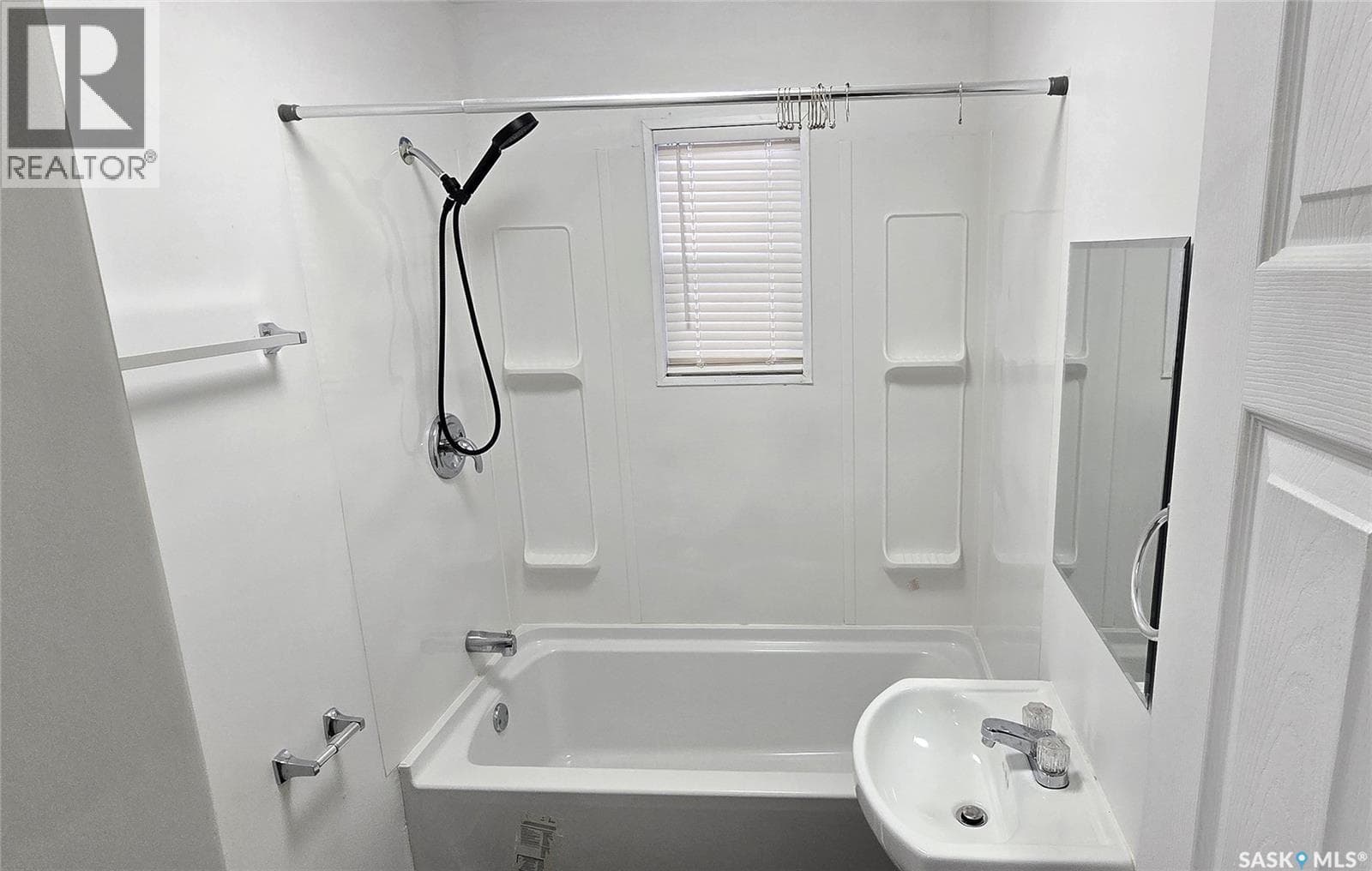 700 Montague STREET — photo 5