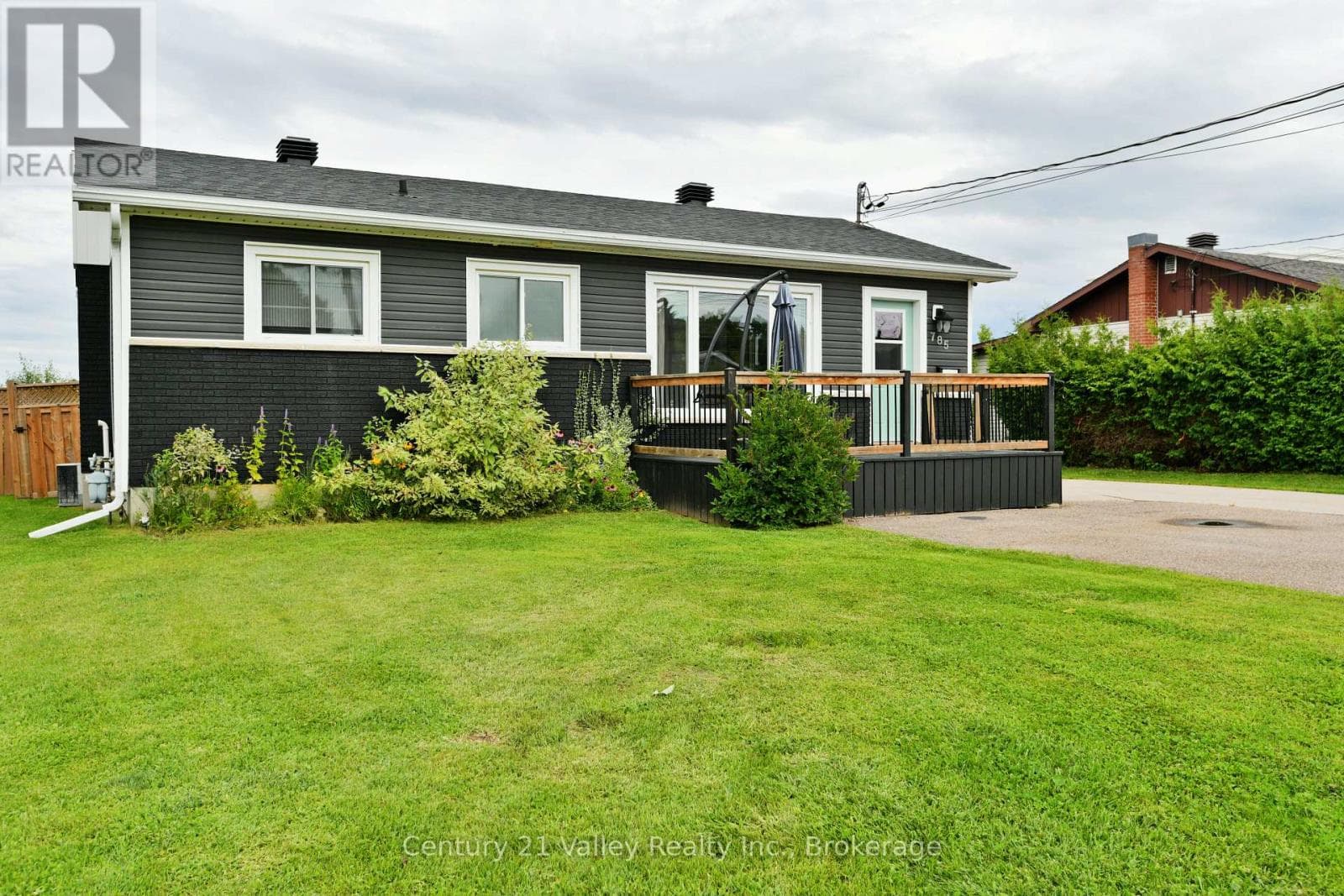 785 EIGHTH STREET photo 4