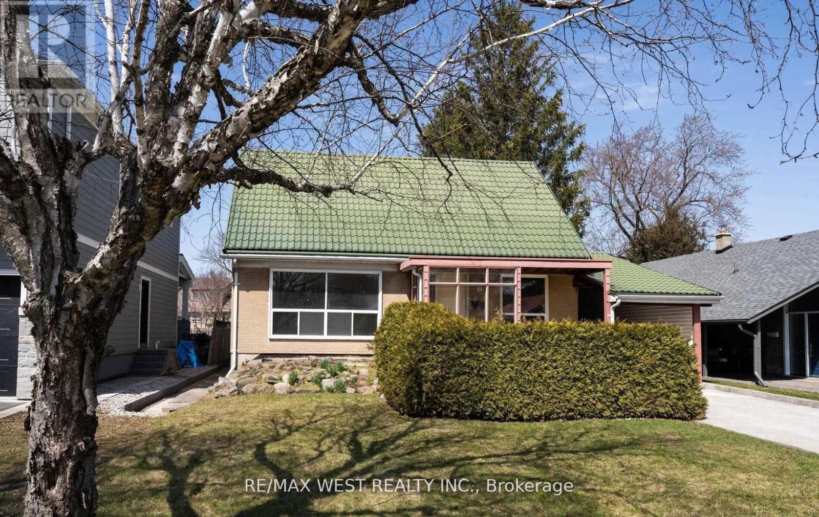 4 bed 2 bath single family at 32 BROADLEAF ROAD — $1,499,999