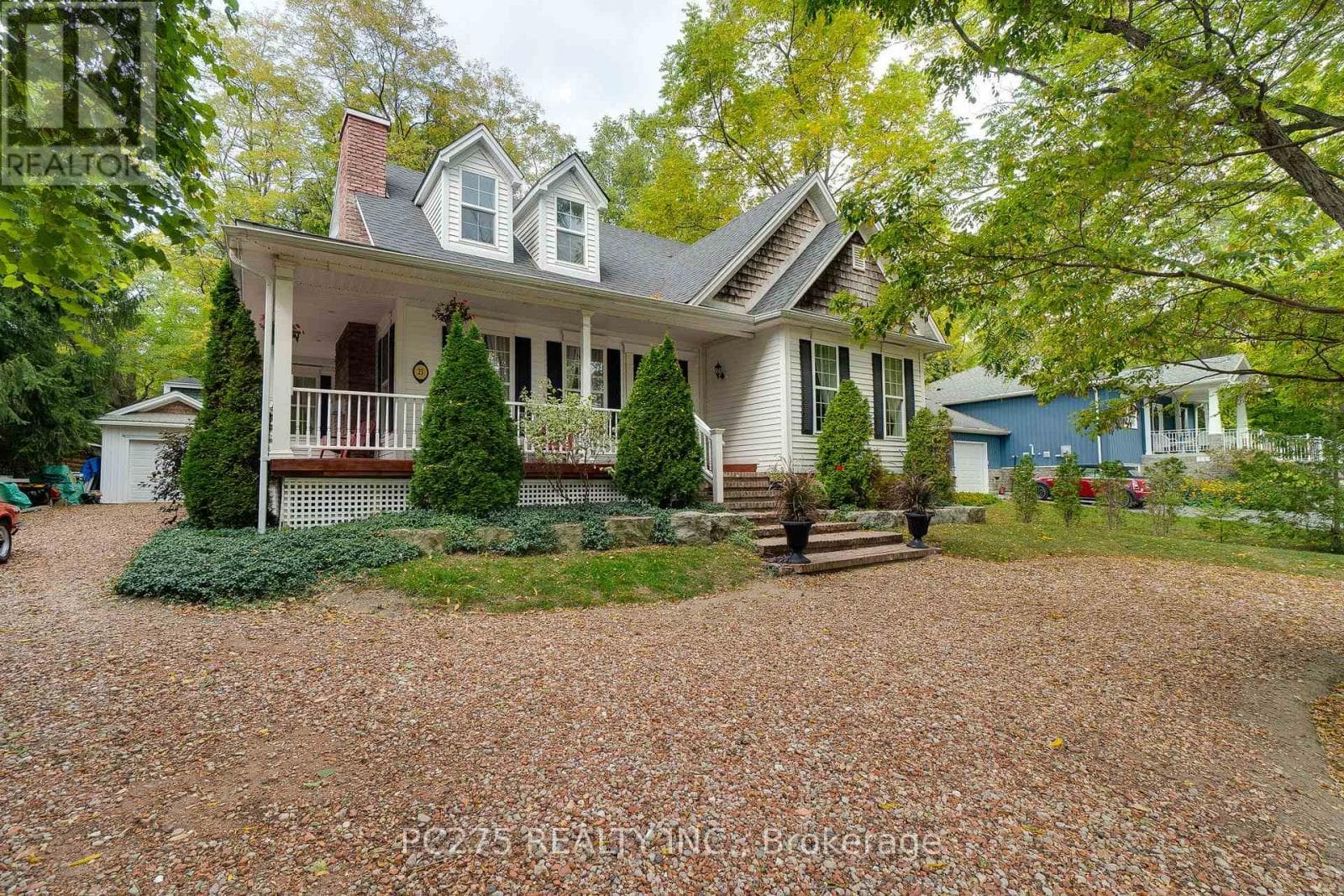 3 bed 3 bath single family at 23 MACTAVESH CRESCENT — $849,900