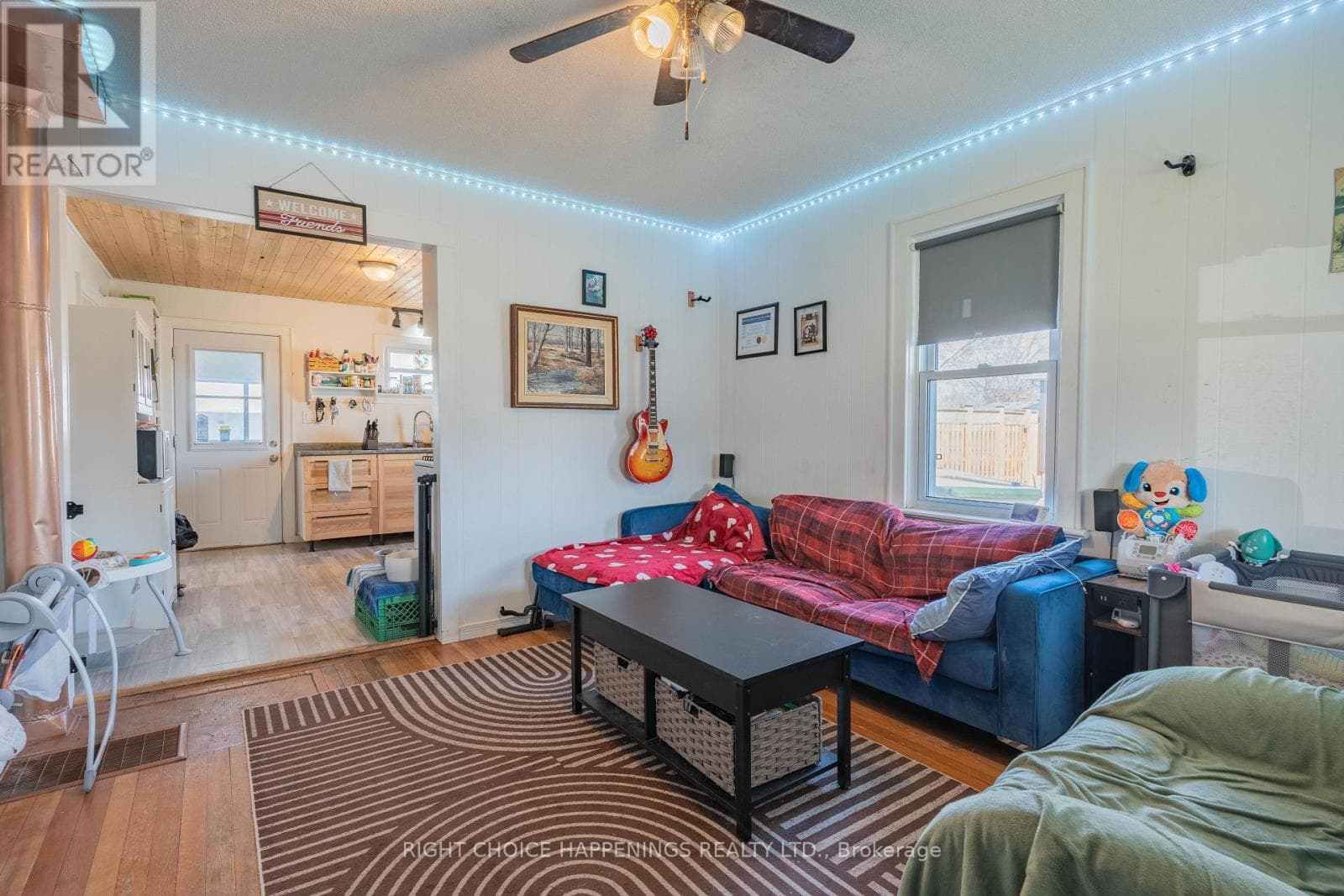 149 OAKWOOD STREET photo 3