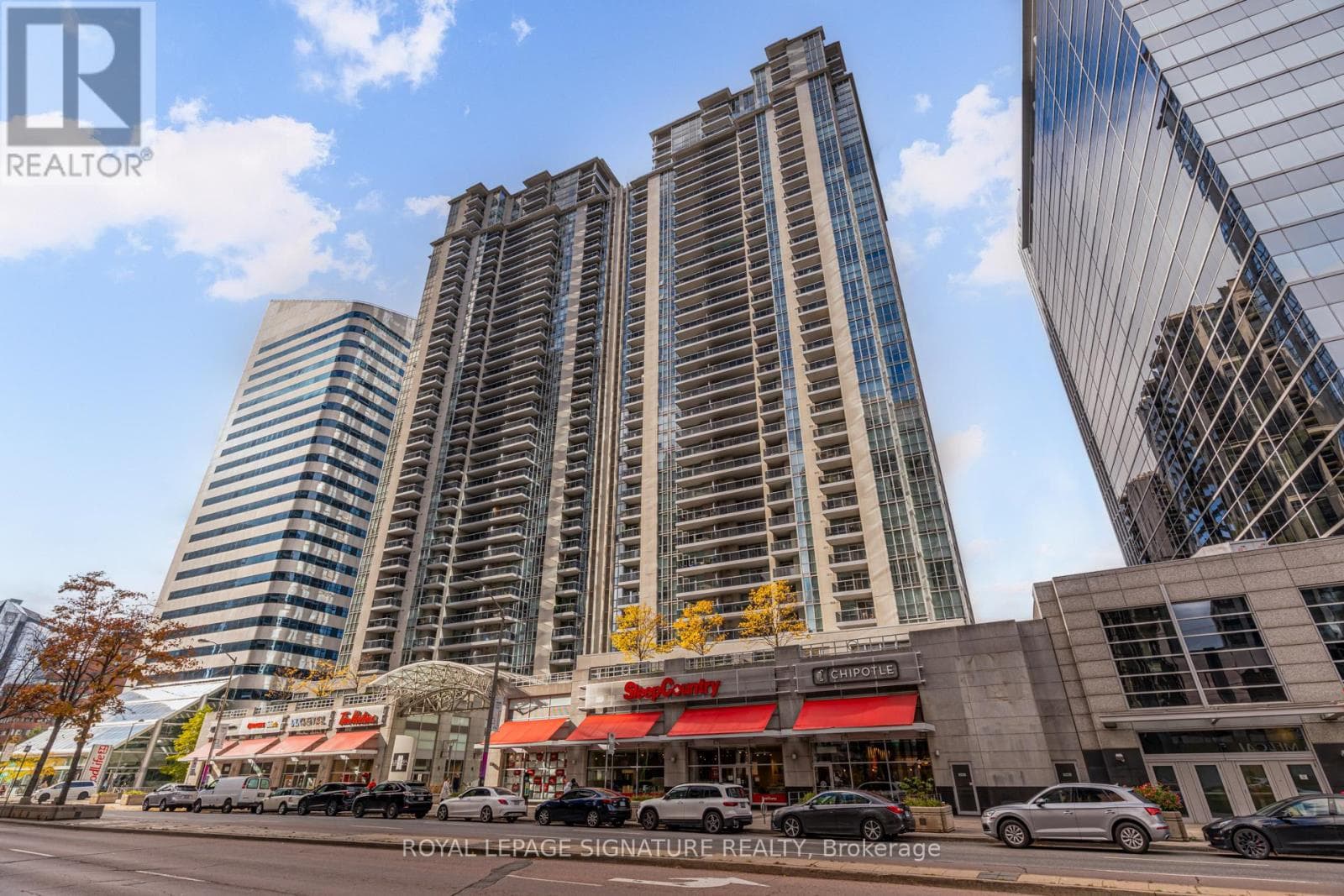 1 bed 1 bath single family at 1011 - 4978 YONGE STREET — $425,000