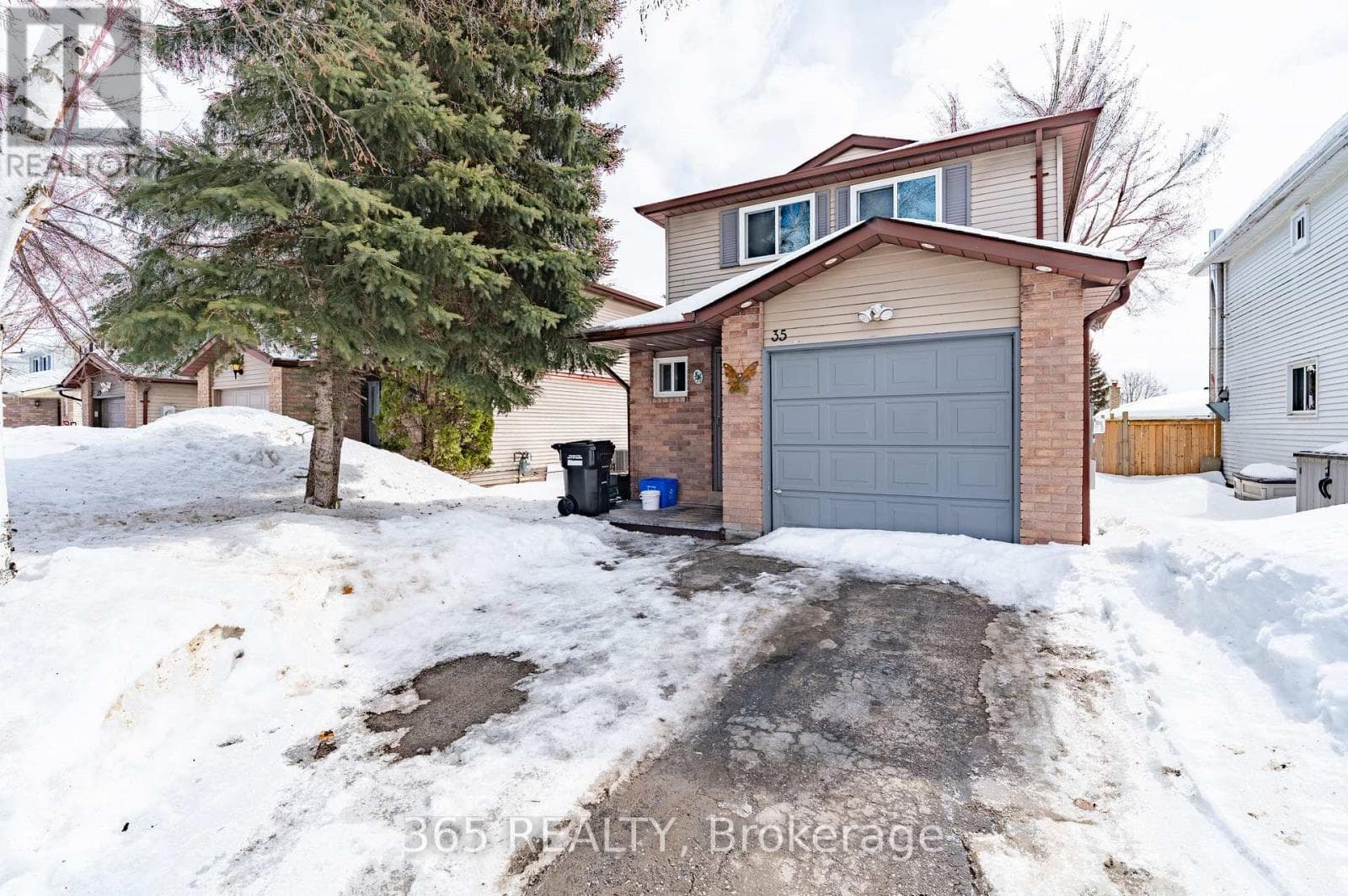 35 CORBETT DRIVE photo 2