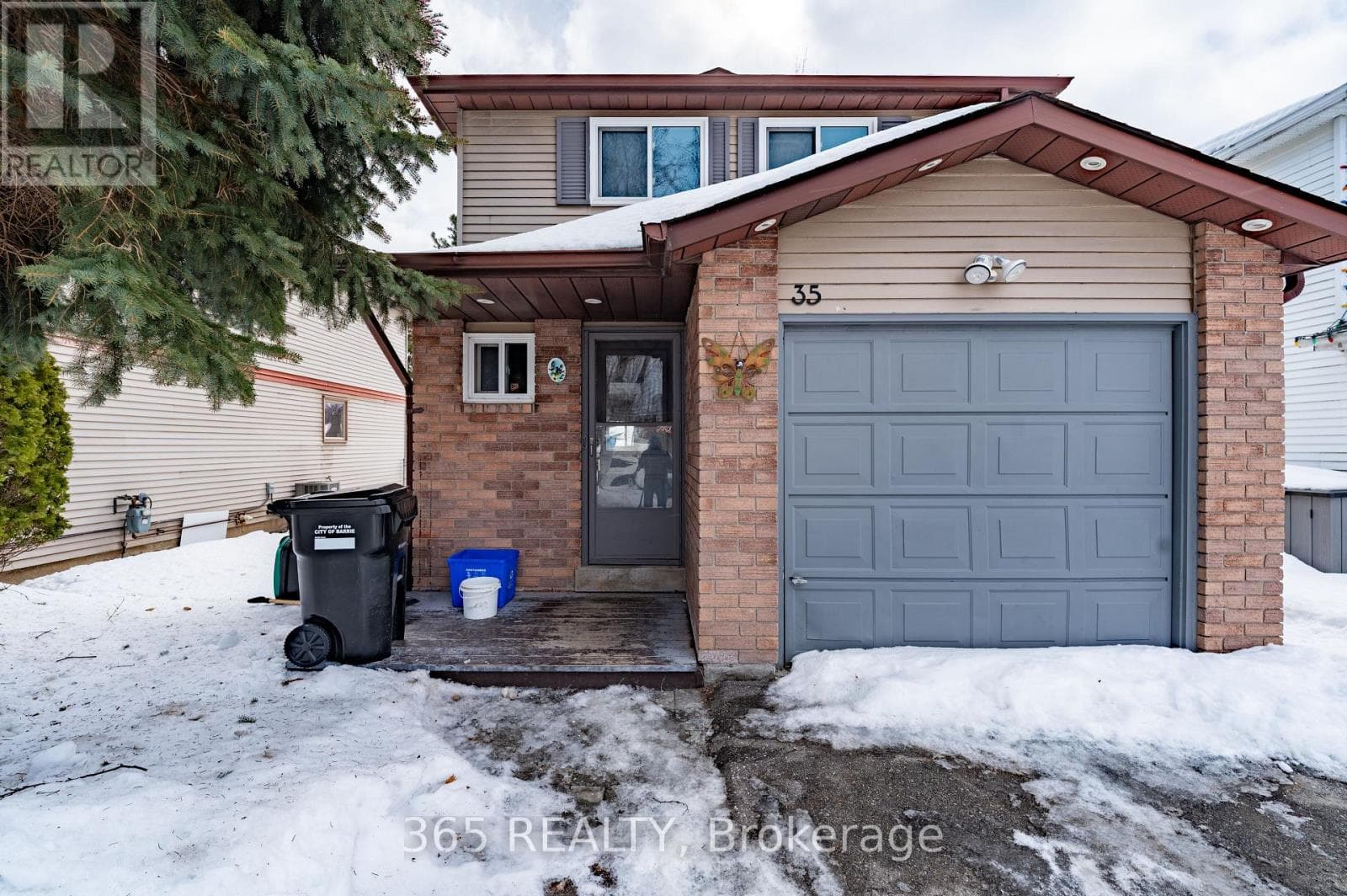 35 CORBETT DRIVE photo 3