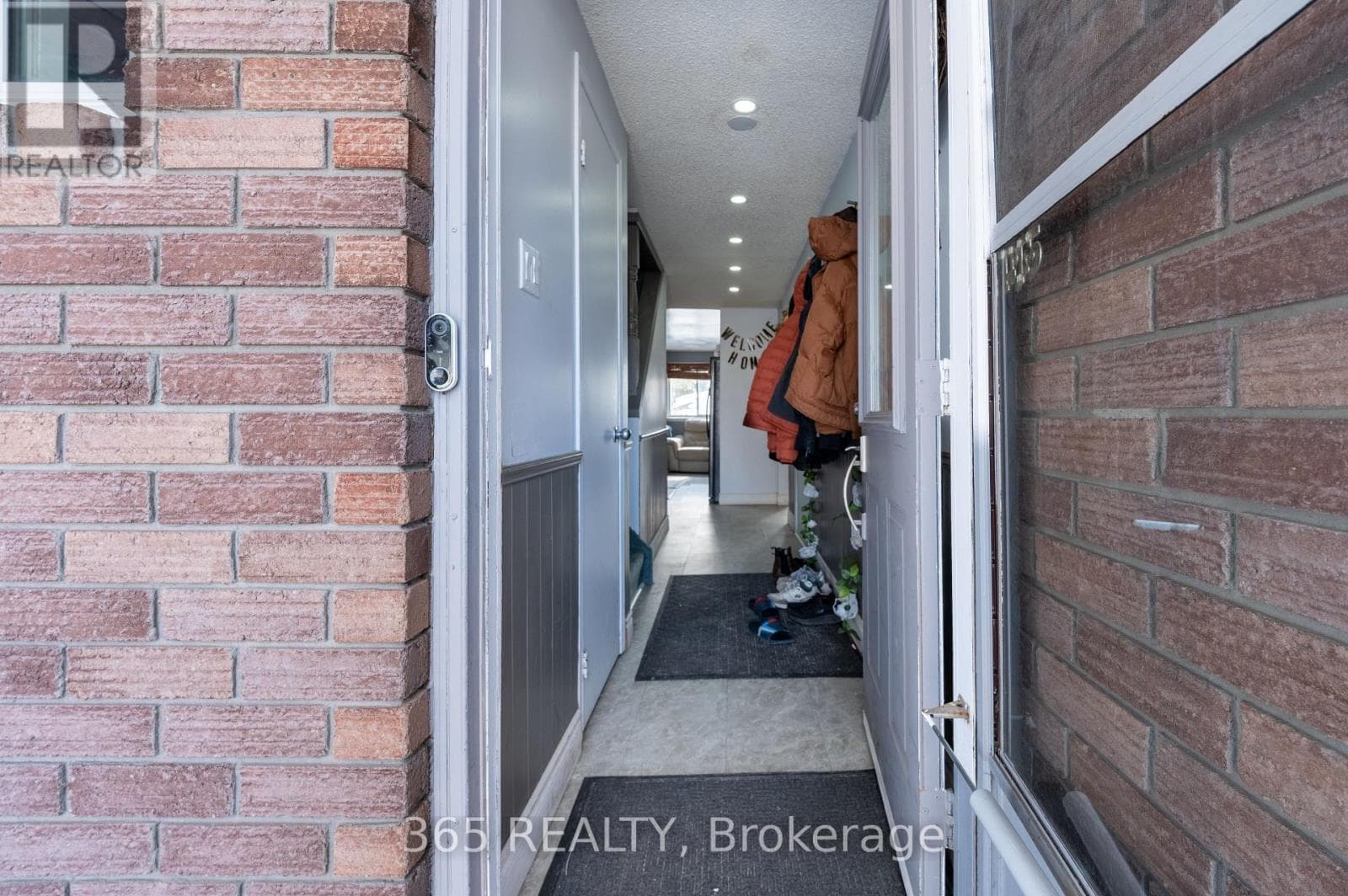 35 CORBETT DRIVE photo 5