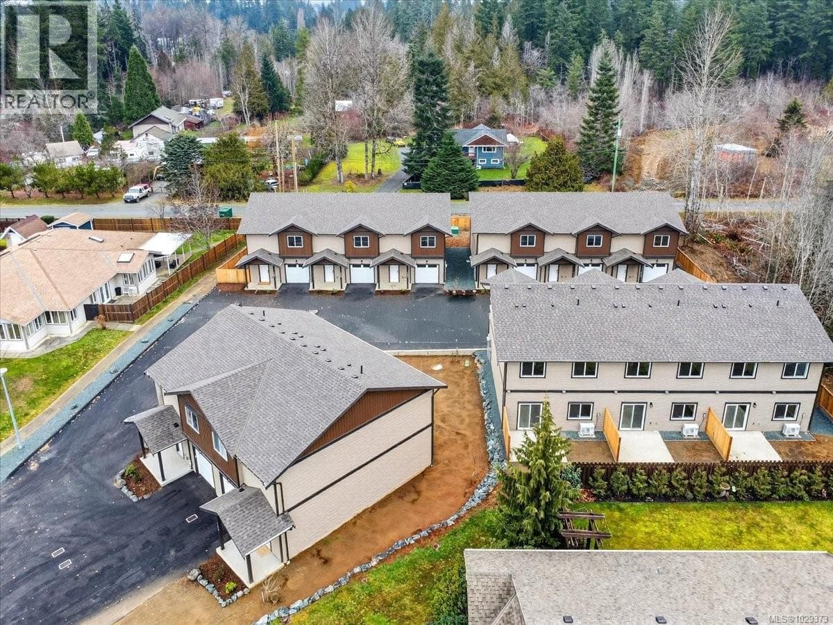 106 5535 Woodland Cres E photo 2