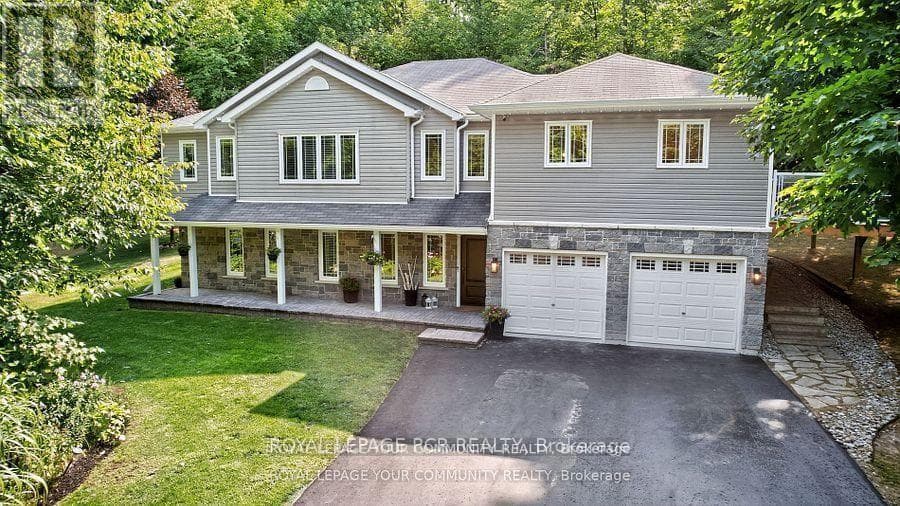 135 HURONWOODS DRIVE photo 2