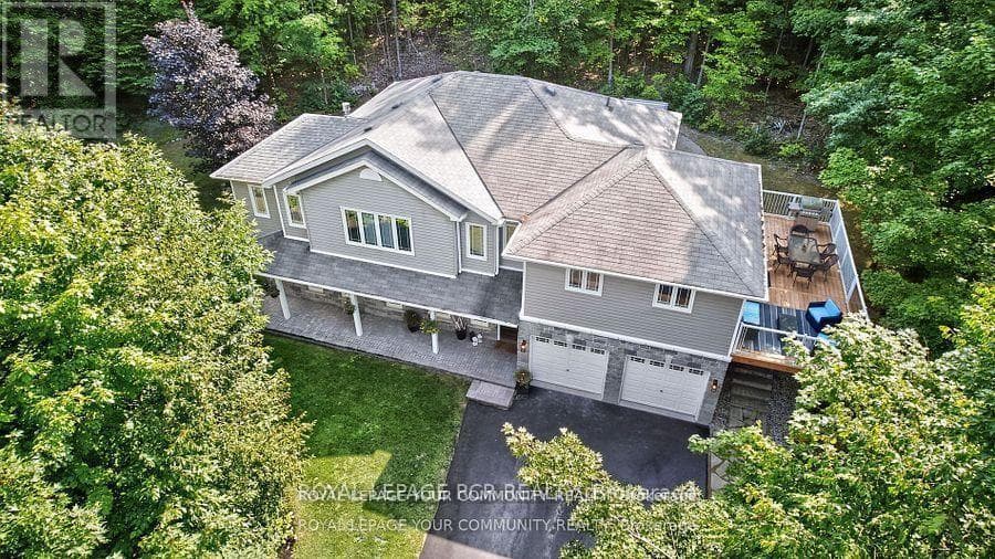 135 HURONWOODS DRIVE photo 3