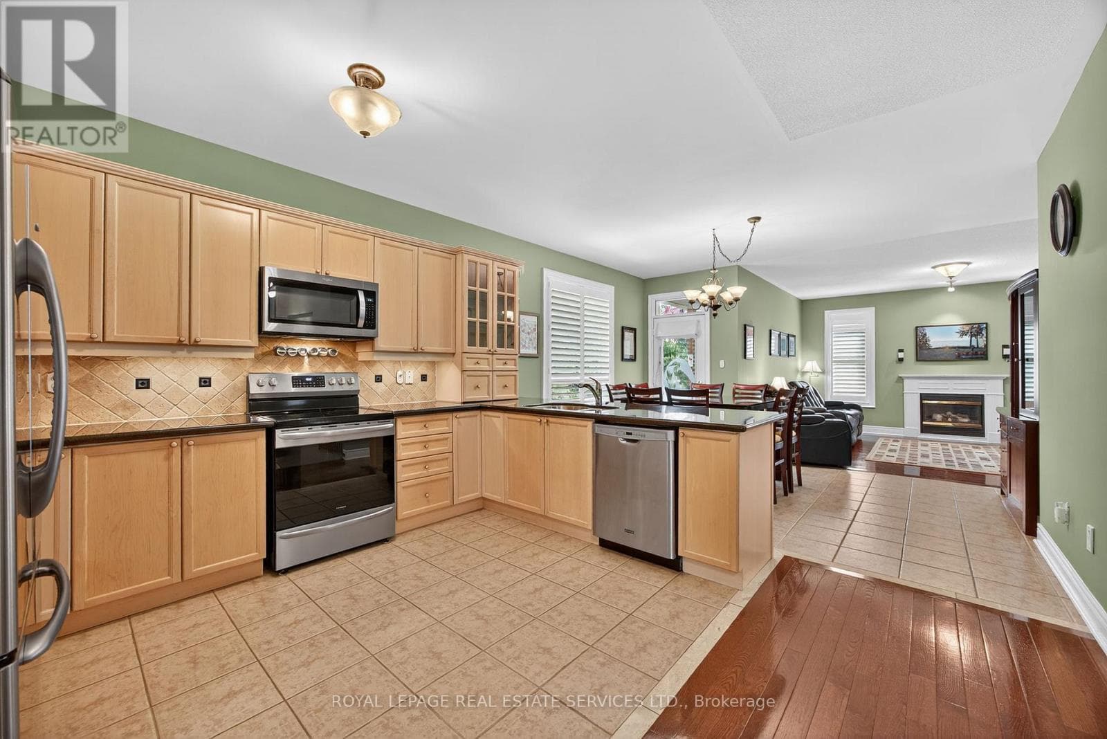 17 NORTHWOOD DRIVE photo 4