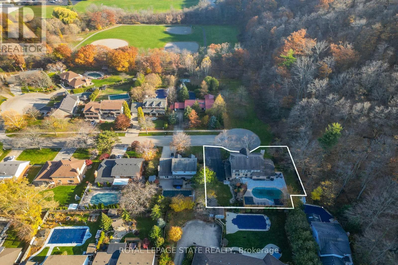 40 PARKWOOD ROAD photo 5
