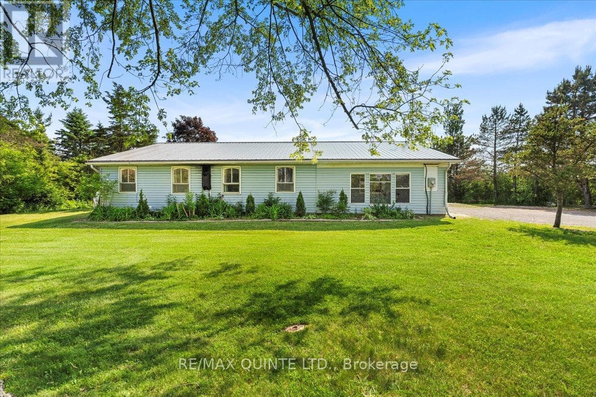 3 bed 2 bath single family at 20 COUNTY ROAD 17 — $424,900