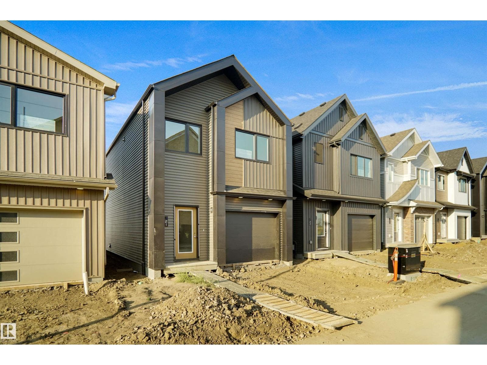 #21 1430 Aster WY NW — photo 2