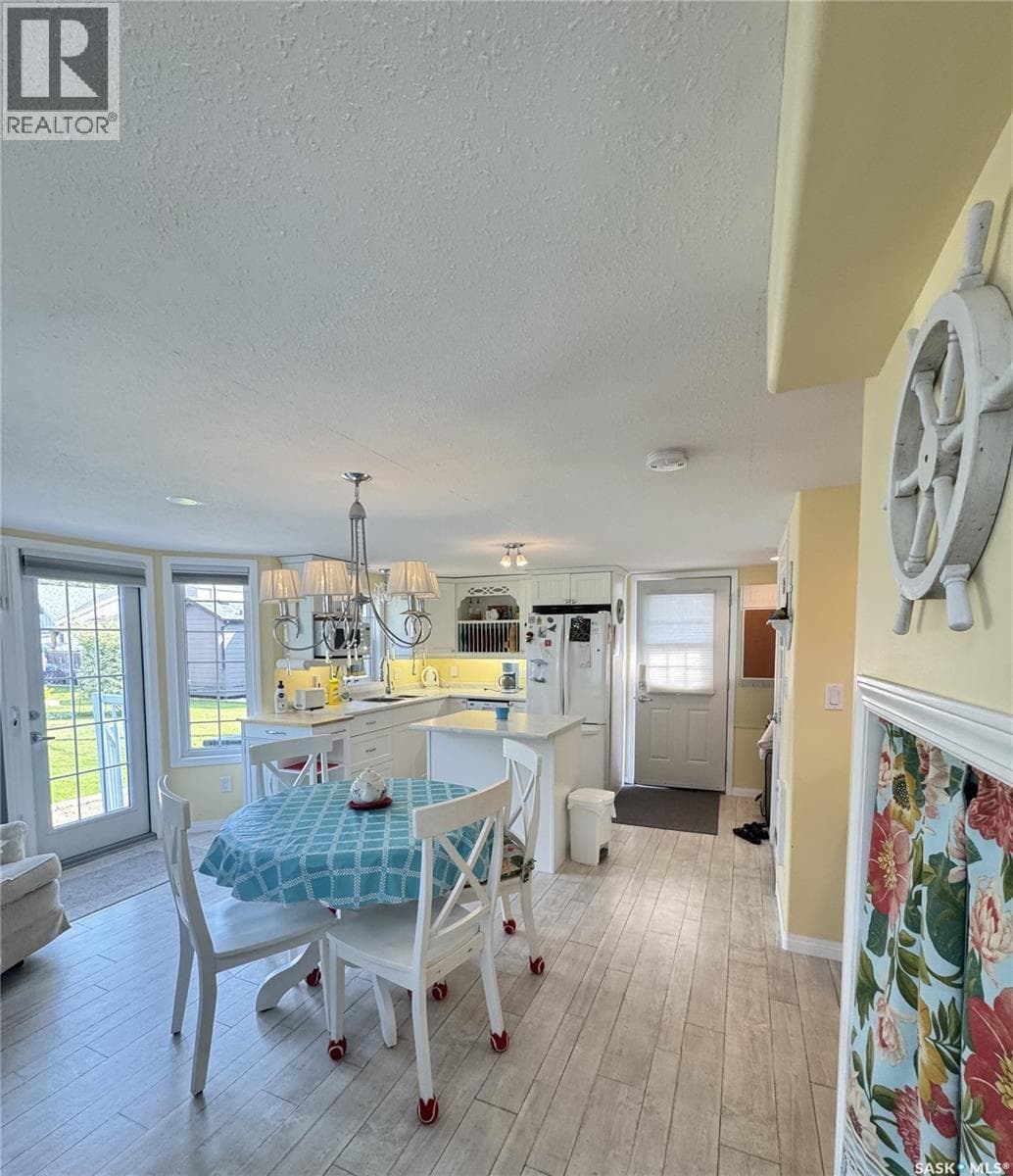 1535 Pelican-40Ft Lot-Waskesiu Lake — photo 4
