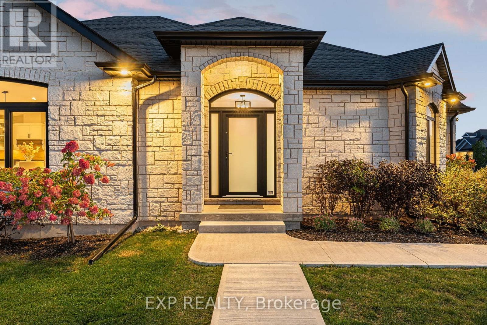 4242 VILLAGE CREEK DRIVE photo 5