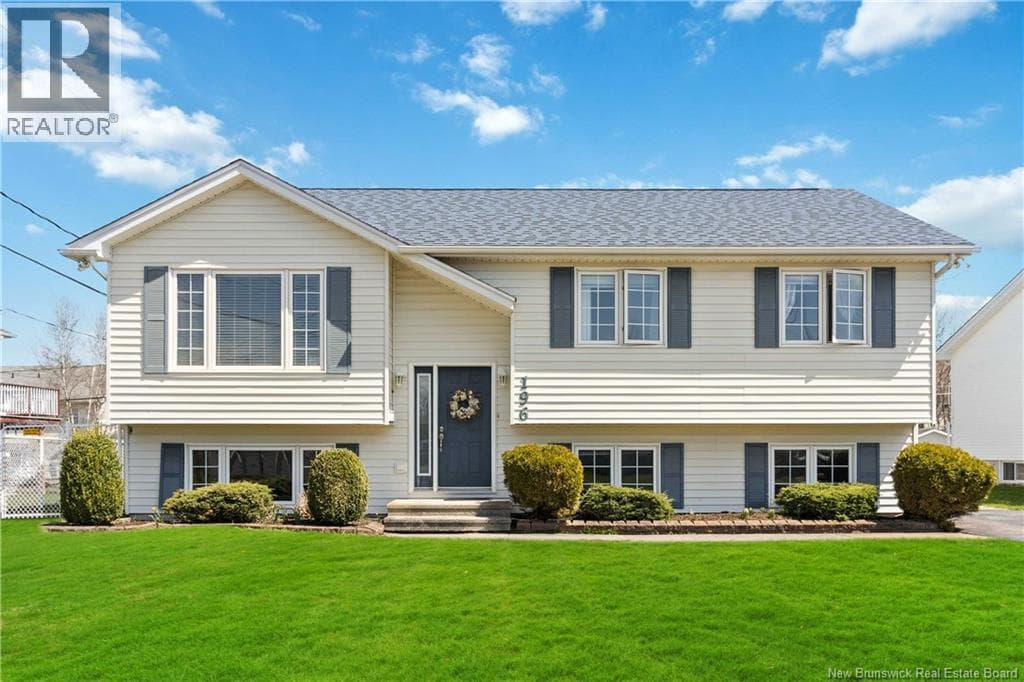 4 bed 2 bath single family at 196 Sunshine Drive — $474,900