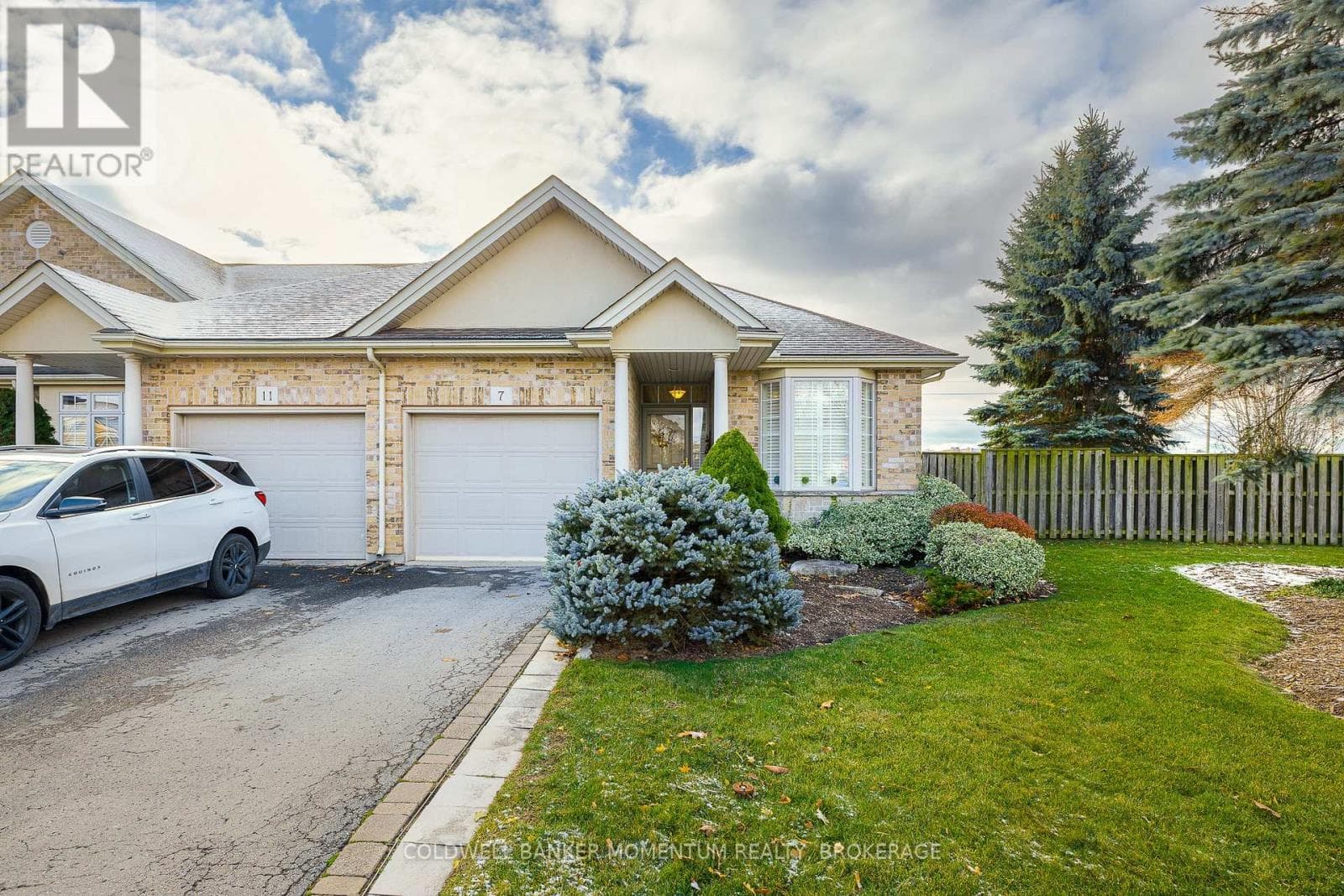 7 WILLOWLANDING COURT photo 2