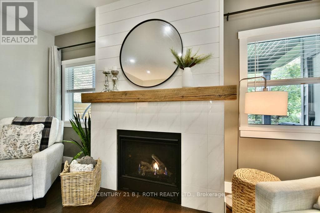 14 EDWARD STREET W photo 5