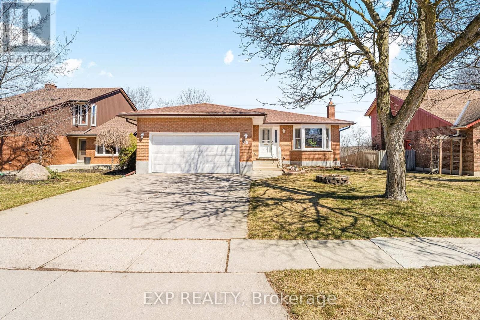 78 ESTHER AVENUE photo 2