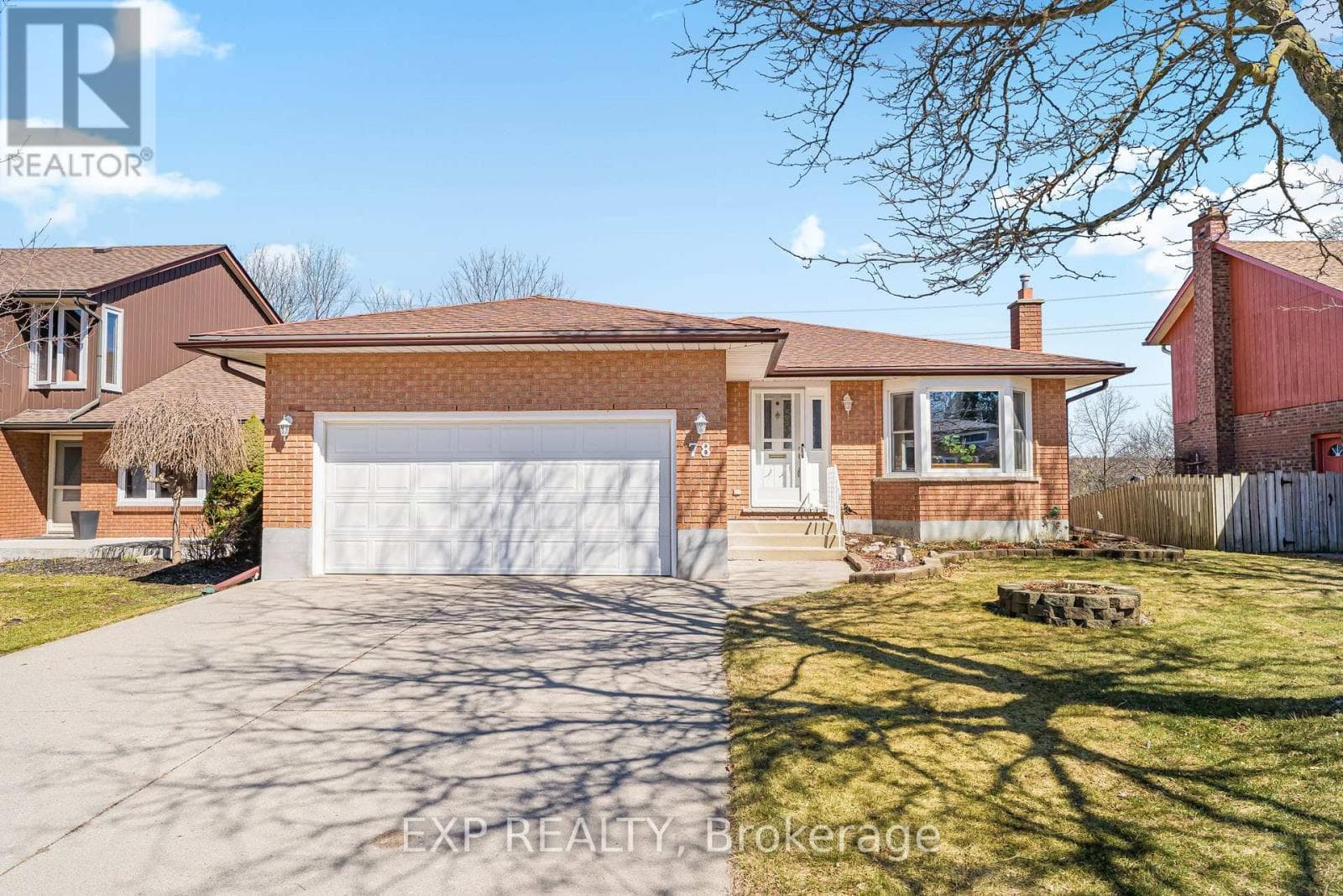 78 ESTHER AVENUE photo 3