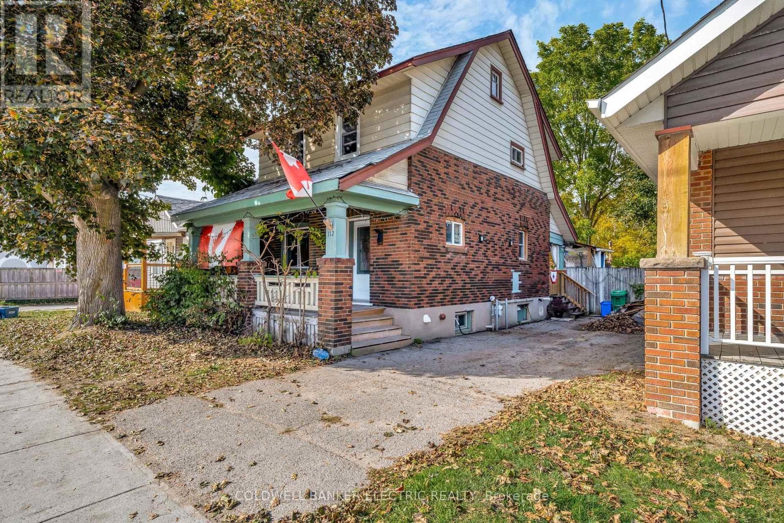 4 bed 3 bath single family at 112 LANSDOWNE STREET W — $474,900