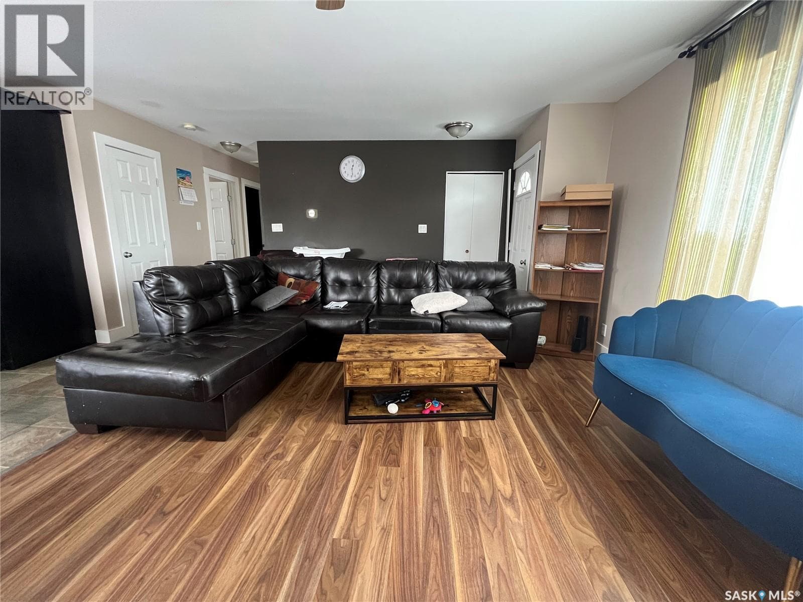 319 Pelly STREET — photo 4
