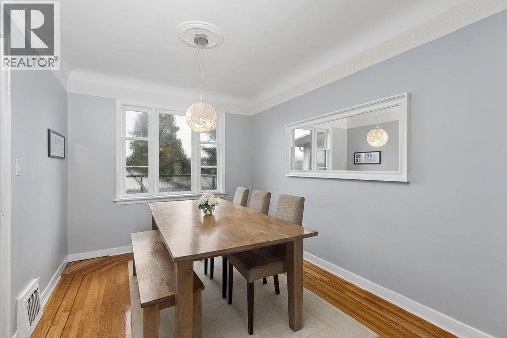 1810 TENTH AVENUE photo 5