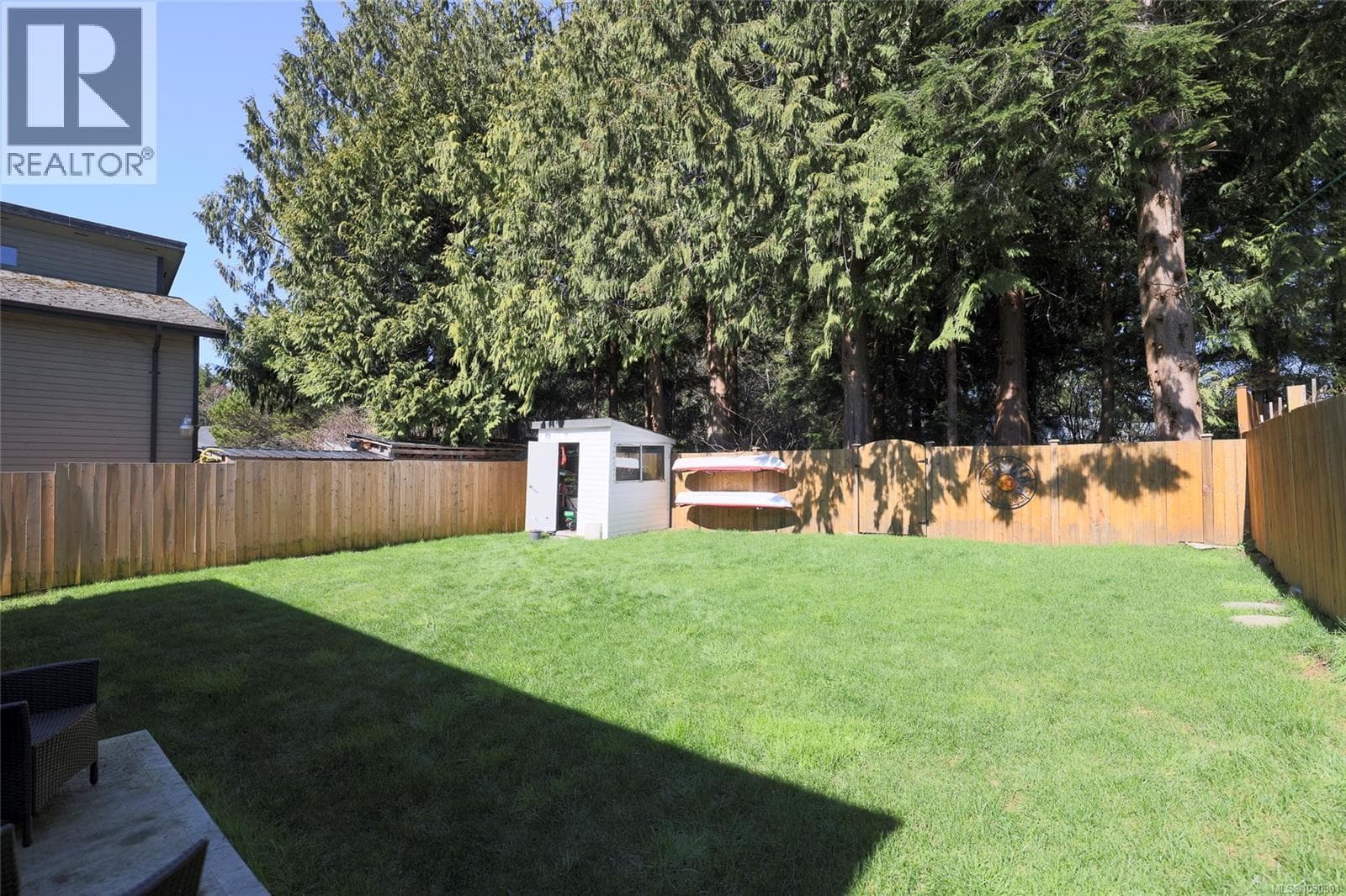 9522 Scott St photo 4