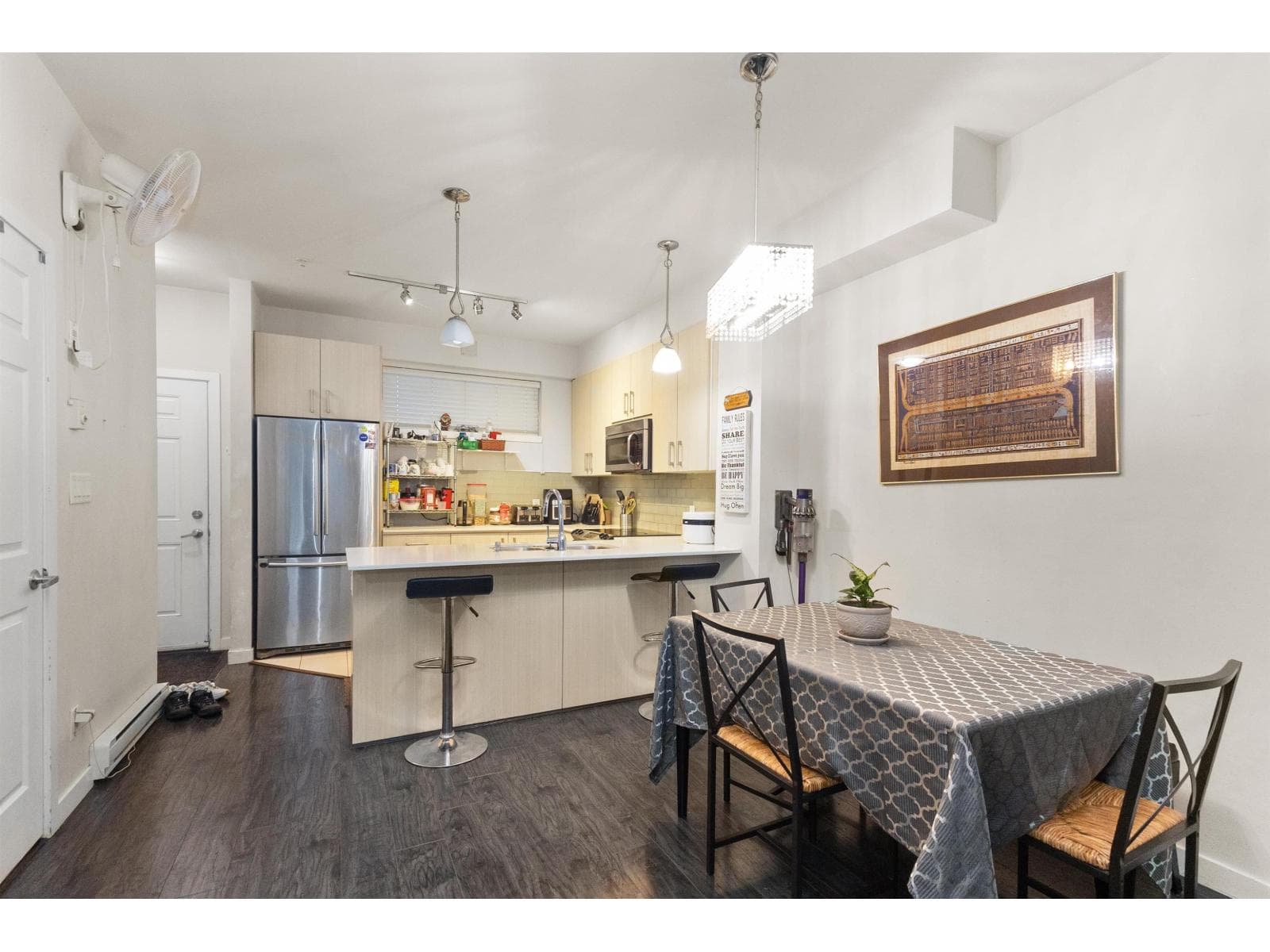 228 32095 HILLCREST AVENUE photo 5