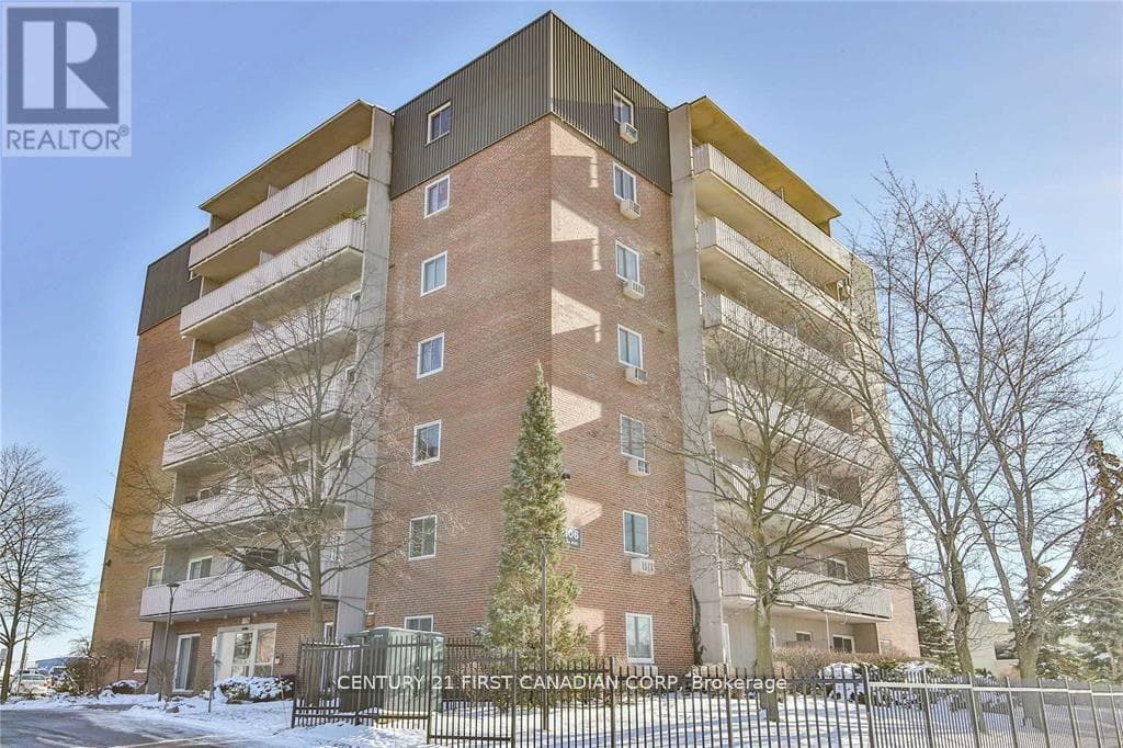 2 bed 1 bath single family at 305 - 1106 JALNA BOULEVARD — $234,300