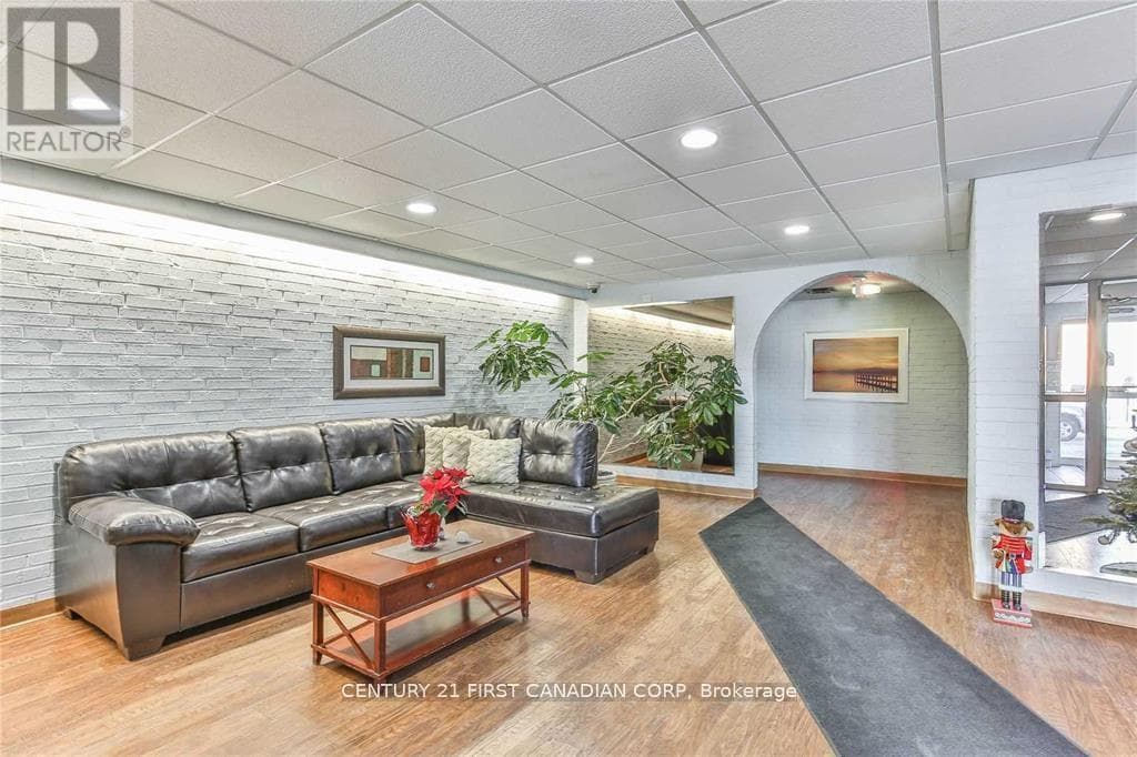 305 - 1106 JALNA BOULEVARD photo 3